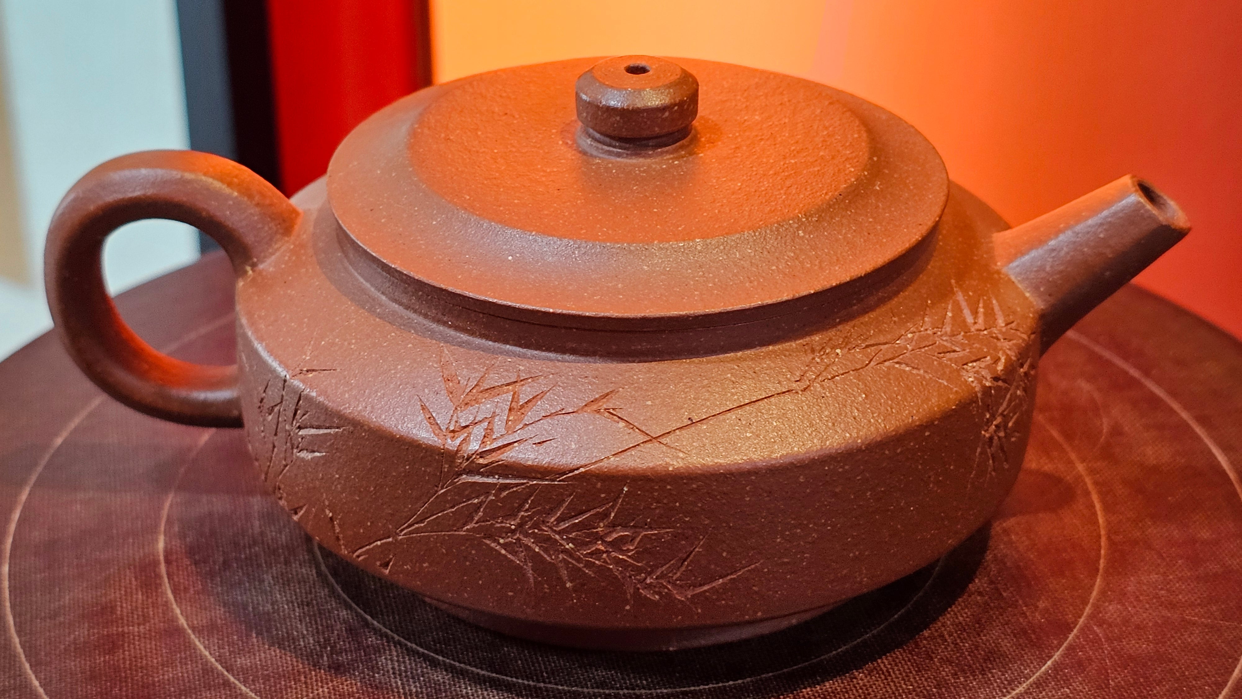 Zhou Pan《周盘》, 167.1ml, Hong Jiang Po Ni 红降坡泥, by Craftsman Zhu Shu 朱舒!~Engraving of Bamboos and Verse by Craftsman Mu Shan 牧山 ~!Congratulations to Mr B.A.! 0940hrs 29th Oct 2025, London,🏴󠁧󠁢󠁥󠁮󠁧󠁿U.K.!