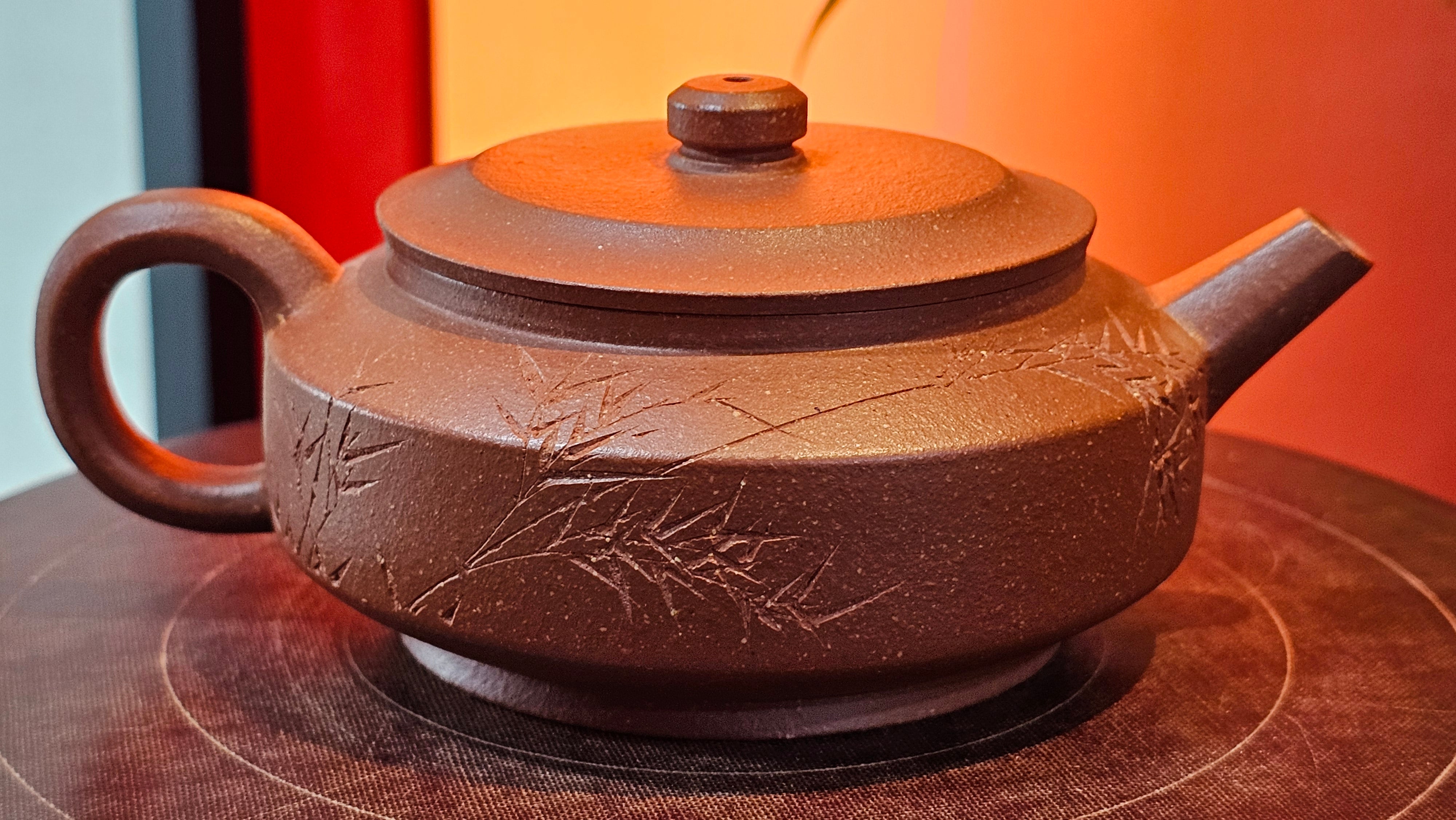 Zhou Pan《周盘》, 167.1ml, Hong Jiang Po Ni 红降坡泥, by Craftsman Zhu Shu 朱舒!~Engraving of Bamboos and Verse by Craftsman Mu Shan 牧山 ~!Congratulations to Mr B.A.! 0940hrs 29th Oct 2025, London,🏴󠁧󠁢󠁥󠁮󠁧󠁿U.K.!
