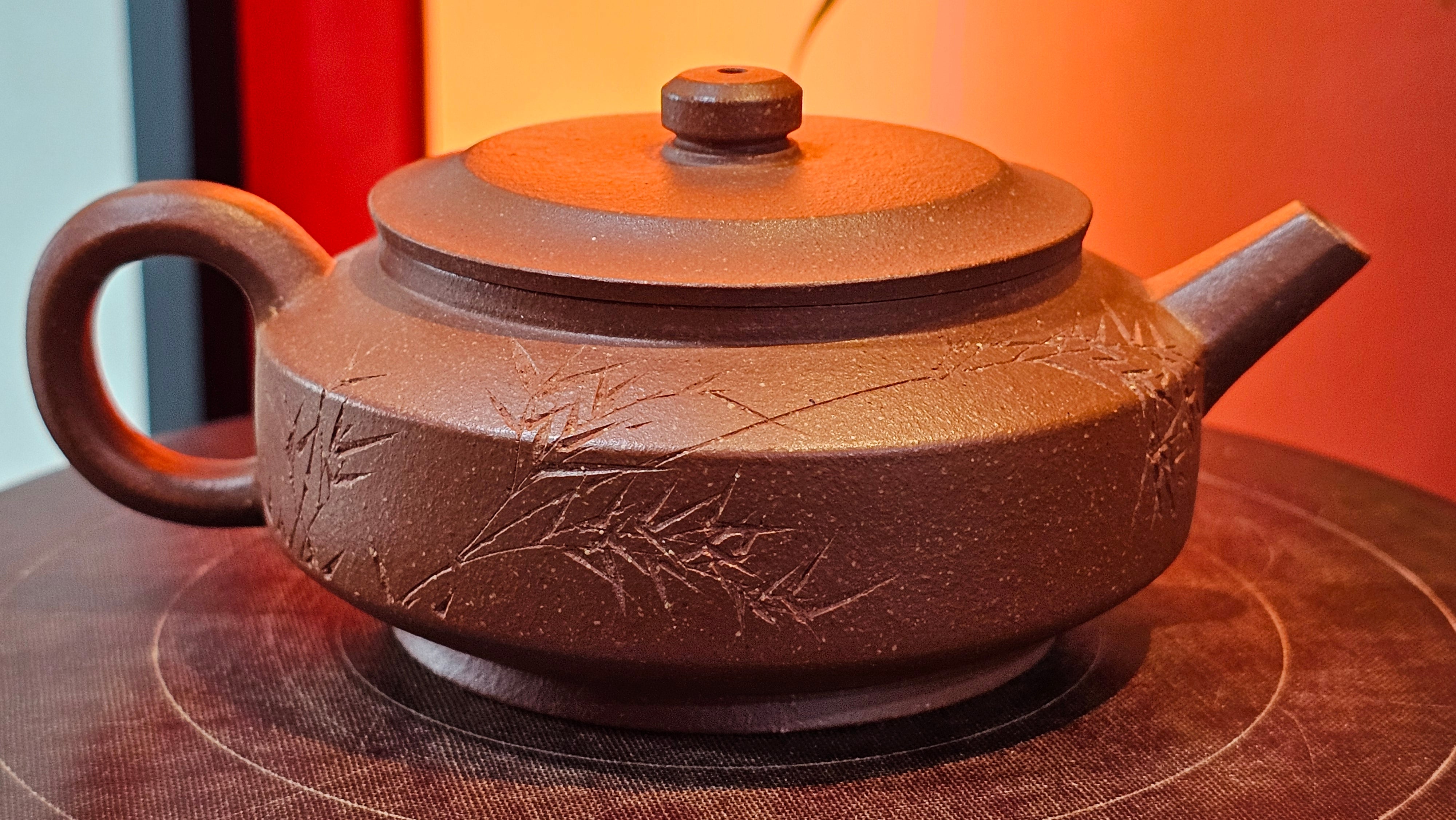 Zhou Pan《周盘》, 167.1ml, Hong Jiang Po Ni 红降坡泥, by Craftsman Zhu Shu 朱舒!~Engraving of Bamboos and Verse by Craftsman Mu Shan 牧山 ~!Congratulations to Mr B.A.! 0940hrs 29th Oct 2025, London,🏴󠁧󠁢󠁥󠁮󠁧󠁿U.K.!