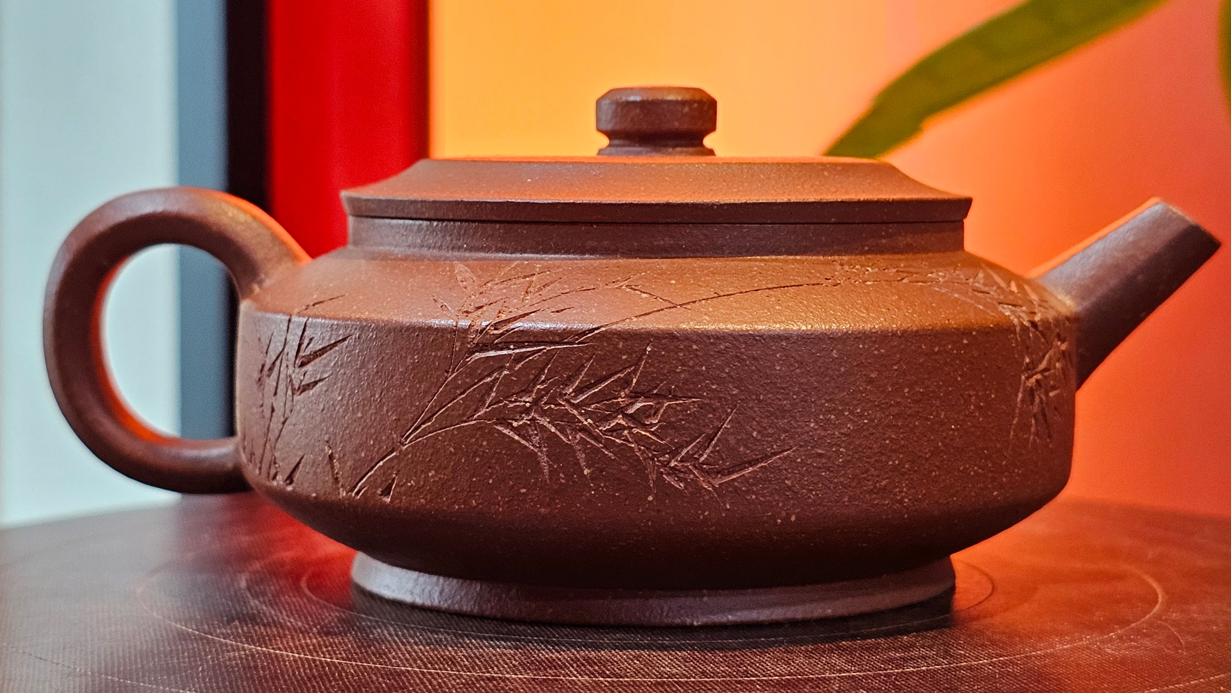 Zhou Pan《周盘》, 167.1ml, Hong Jiang Po Ni 红降坡泥, by Craftsman Zhu Shu 朱舒!~Engraving of Bamboos and Verse by Craftsman Mu Shan 牧山 ~!Congratulations to Mr B.A.! 0940hrs 29th Oct 2025, London,🏴󠁧󠁢󠁥󠁮󠁧󠁿U.K.!