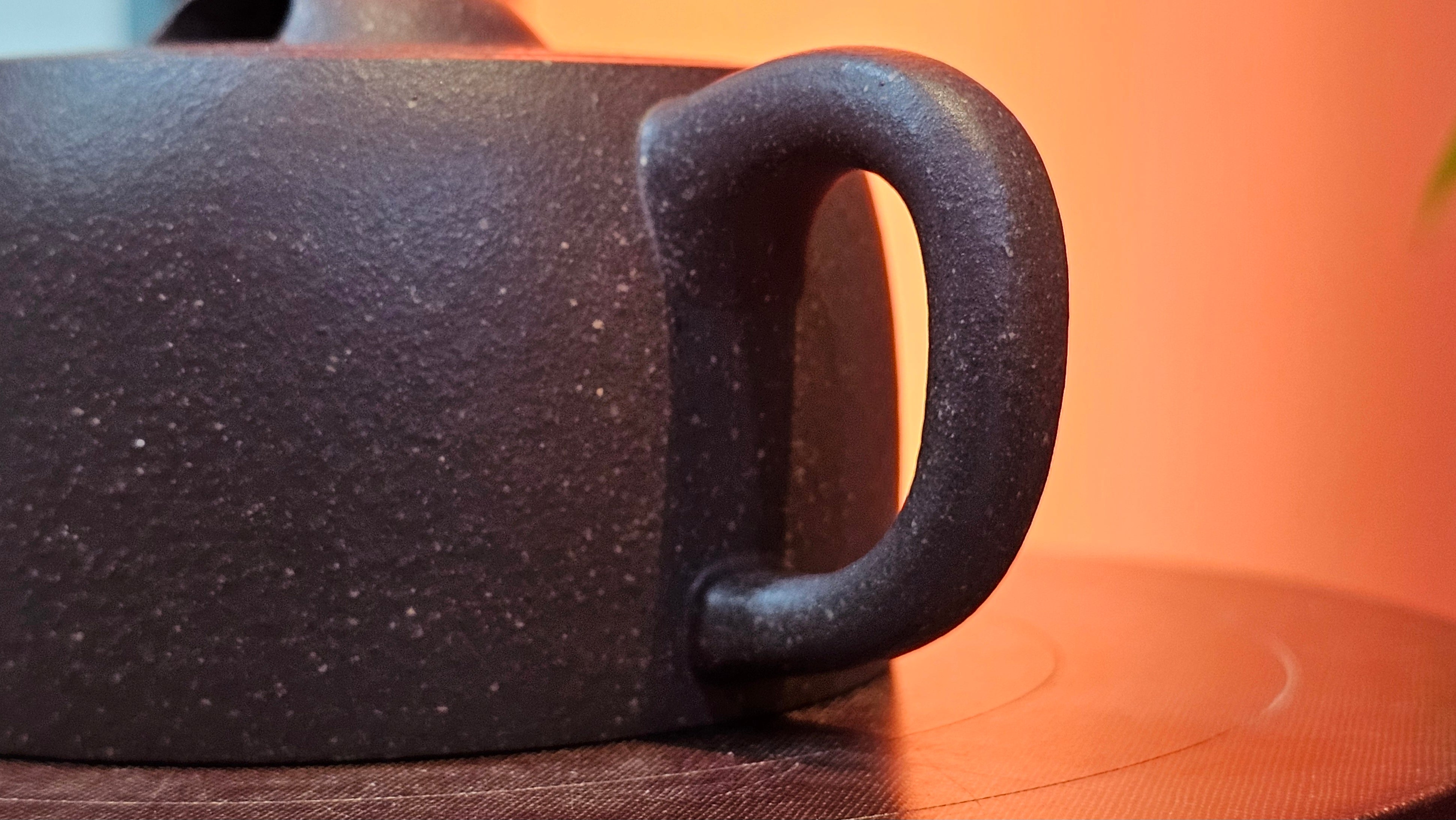 Niu Gai Jing Lan《牛盖井栏》, 164.3ml, Hei Zi Ni 黑紫泥, with Chinese Bronze Age Patterns~Engraving Art 青铜器纹样~刻绘, by our Craftsman Zhang Huan 张欢 ~ Congratulations to Mr T.A.! 2039hrs 15th Oct 2025, Samorin! Slovakia🇸🇰!