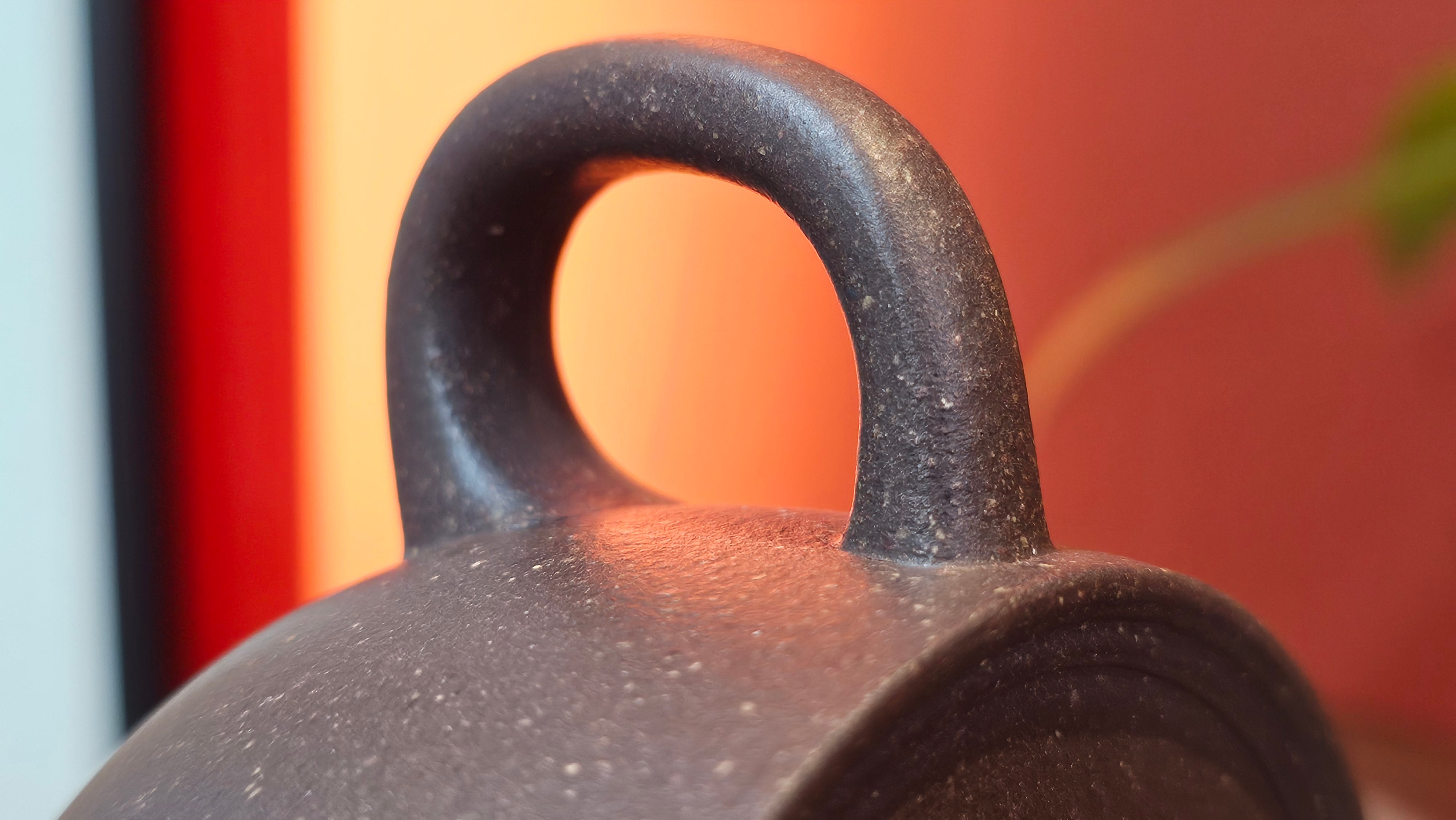 Niu Gai Jing Lan《牛盖井栏》, 164.3ml, Hei Zi Ni 黑紫泥, with Chinese Bronze Age Patterns~Engraving Art 青铜器纹样~刻绘, by our Craftsman Zhang Huan 张欢 ~ Congratulations to Mr T.A.! 2039hrs 15th Oct 2025, Samorin! Slovakia🇸🇰!