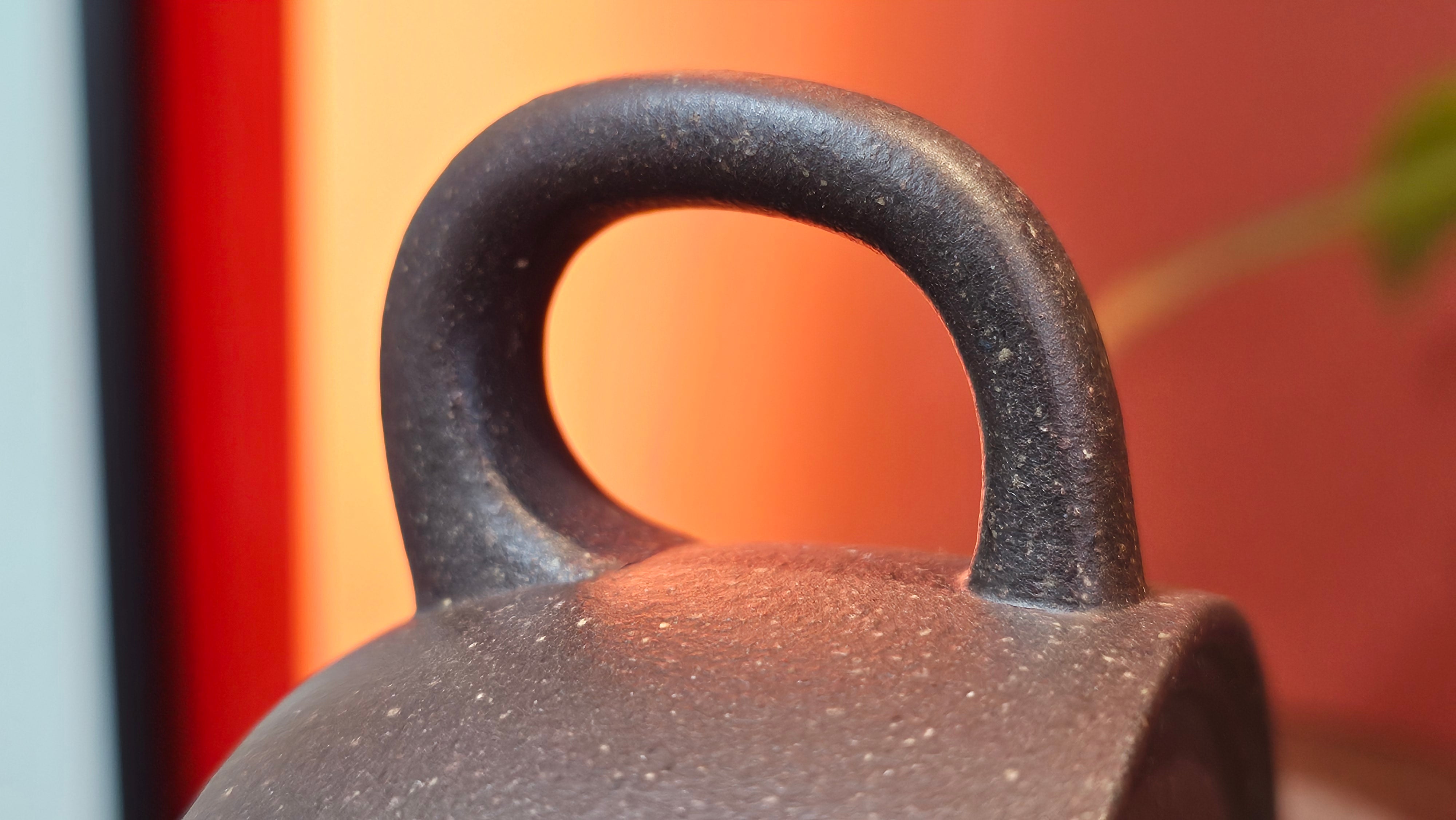 Niu Gai Jing Lan《牛盖井栏》, 164.3ml, Hei Zi Ni 黑紫泥, with Chinese Bronze Age Patterns~Engraving Art 青铜器纹样~刻绘, by our Craftsman Zhang Huan 张欢 ~ Congratulations to Mr T.A.! 2039hrs 15th Oct 2025, Samorin! Slovakia🇸🇰!