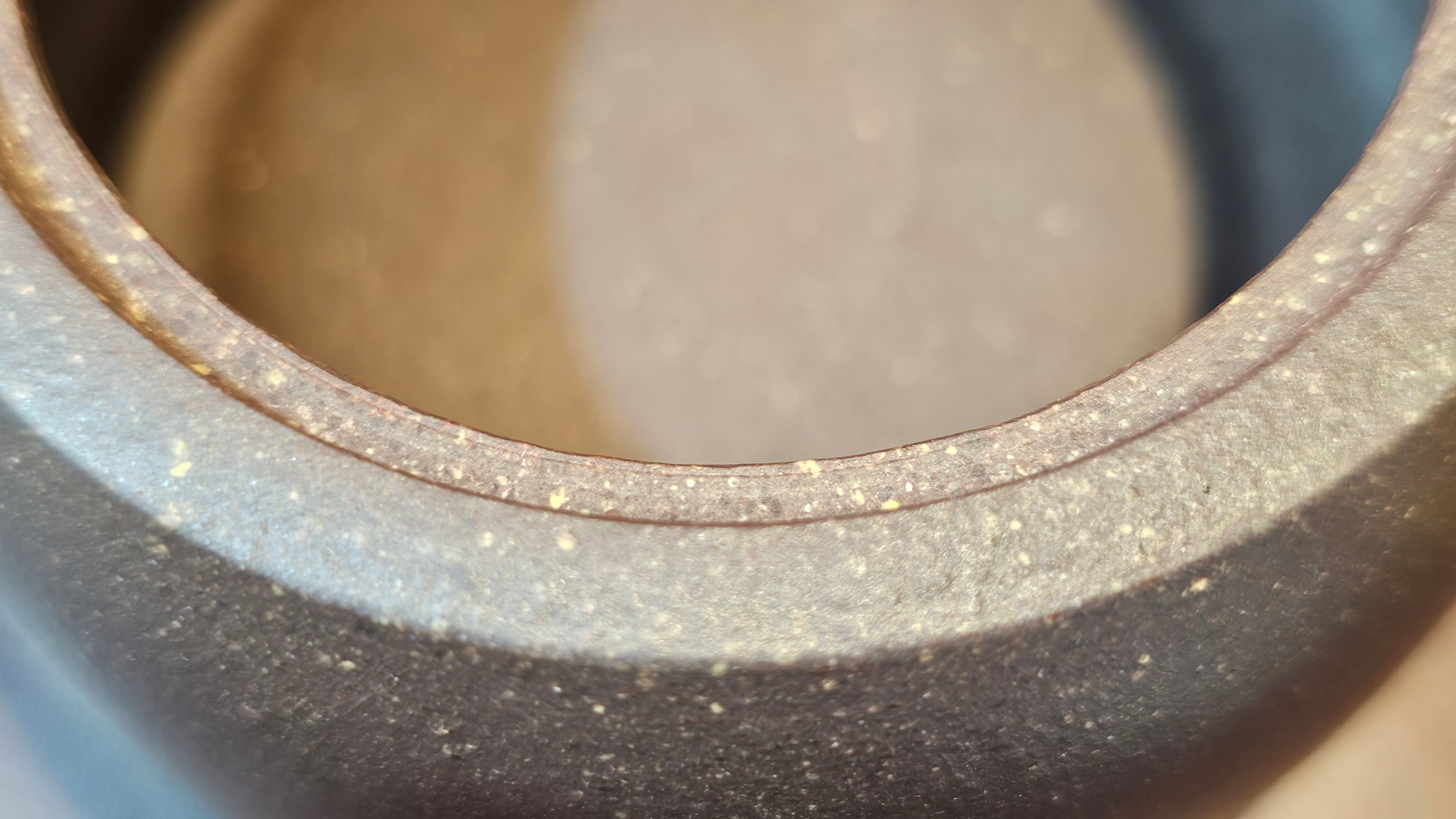 Niu Gai Jing Lan《牛盖井栏》, 164.3ml, Hei Zi Ni 黑紫泥, with Chinese Bronze Age Patterns~Engraving Art 青铜器纹样~刻绘, by our Craftsman Zhang Huan 张欢 ~ Congratulations to Mr T.A.! 2039hrs 15th Oct 2025, Samorin! Slovakia🇸🇰!