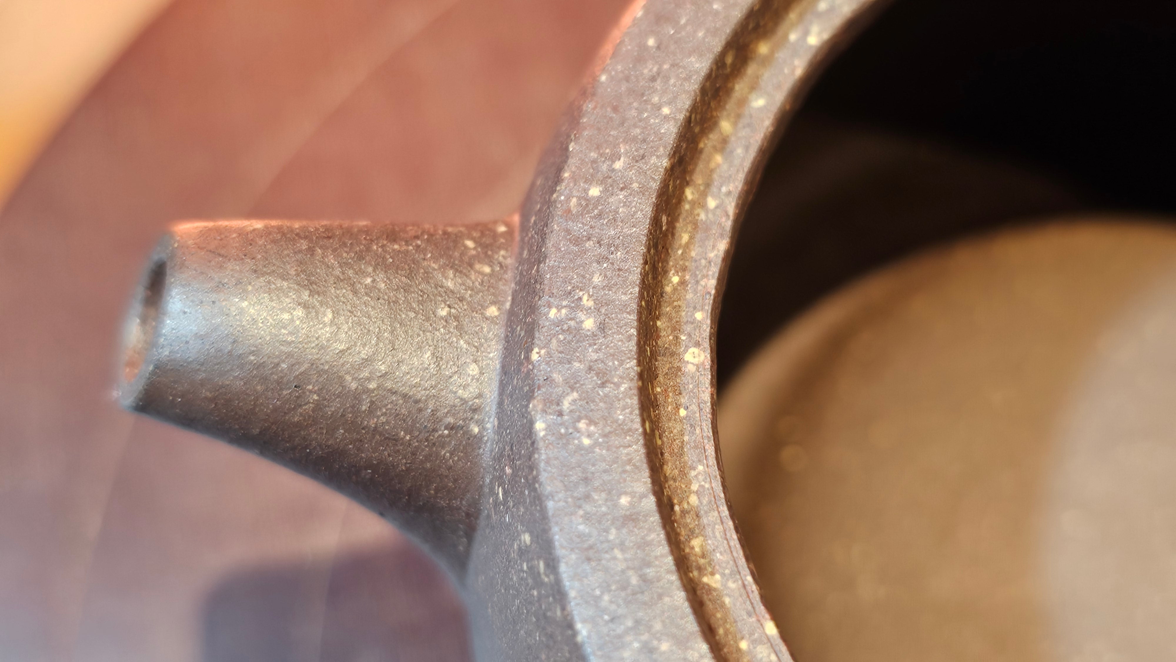 Niu Gai Jing Lan《牛盖井栏》, 164.3ml, Hei Zi Ni 黑紫泥, with Chinese Bronze Age Patterns~Engraving Art 青铜器纹样~刻绘, by our Craftsman Zhang Huan 张欢 ~ Congratulations to Mr T.A.! 2039hrs 15th Oct 2025, Samorin! Slovakia🇸🇰!