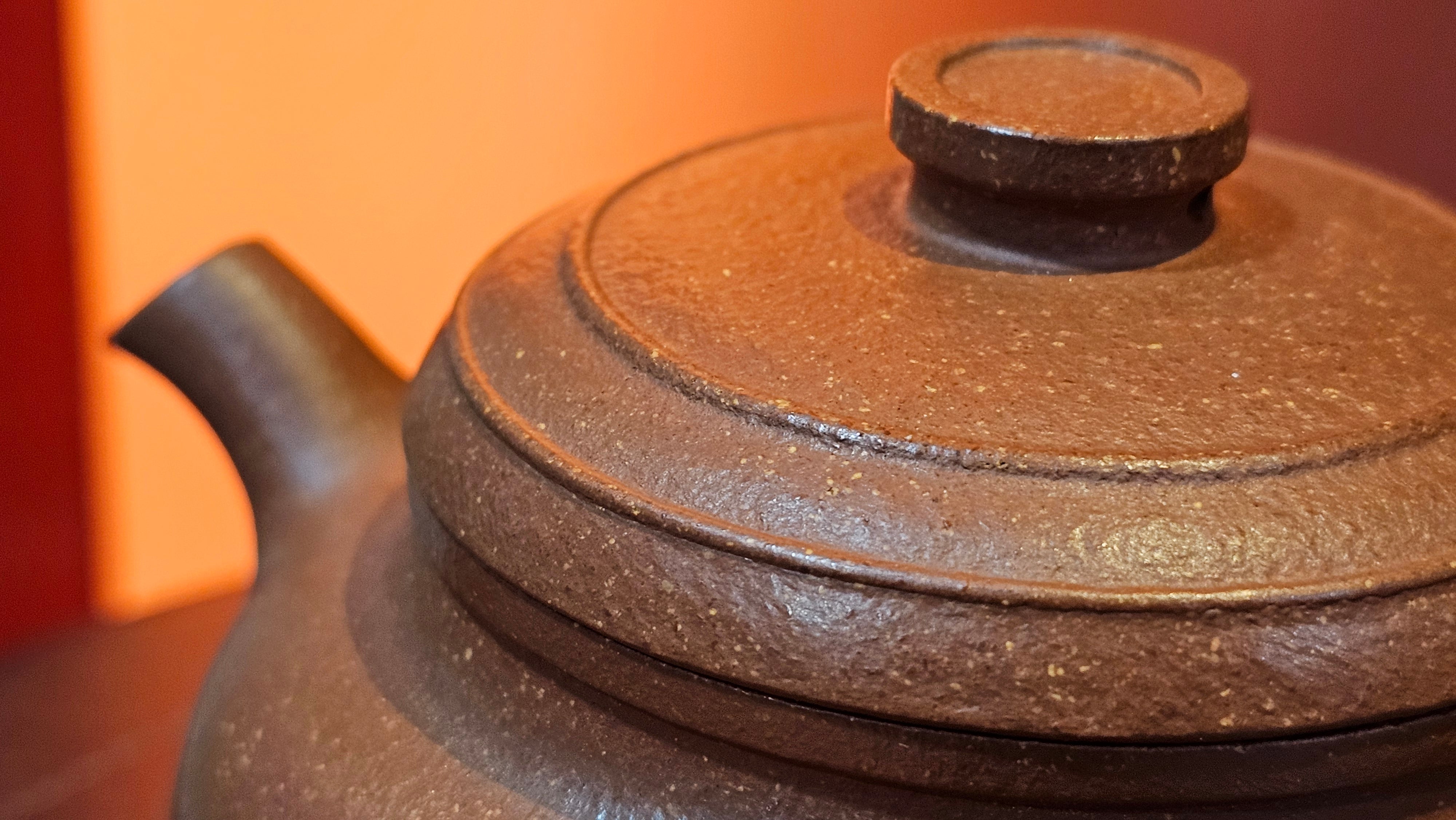 Song Jin Hu《颂金壶》, 151.4ml, Hong Jiang Po Ni 红降坡泥, by Craftsman Chen Gui Zhi 陈桂枝。(Red JiangPoNi rarer than Yellow JiangPoNi, XiaoMeiYao & ZhaoZhuang ZhuNi) ~ Congratulations!to Mr A.C.! 0130hrs 1st Nov 2025, Seattle! WA!