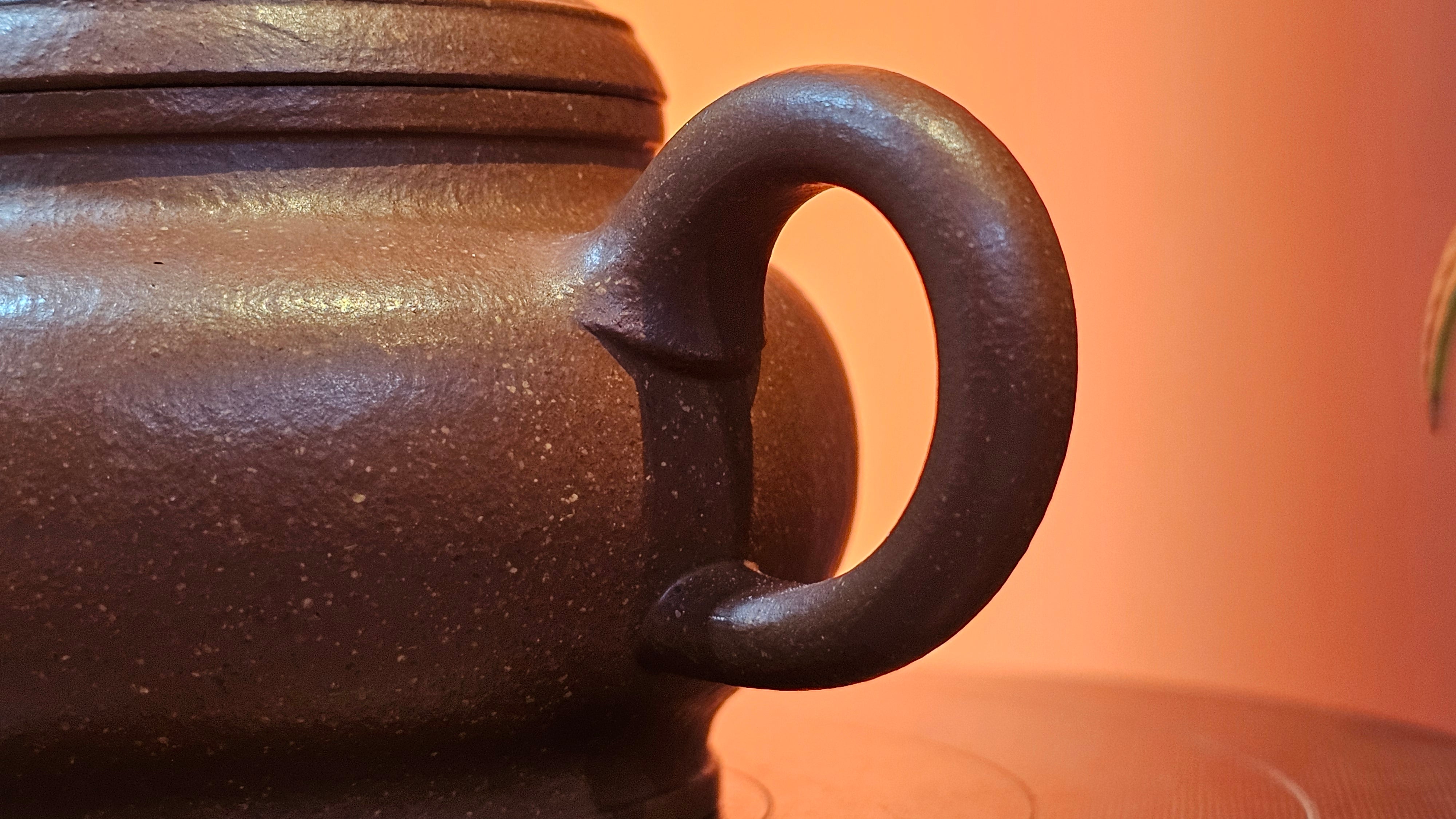 Song Jin Hu《颂金壶》, 151.4ml, Hong Jiang Po Ni 红降坡泥, by Craftsman Chen Gui Zhi 陈桂枝。(Red JiangPoNi rarer than Yellow JiangPoNi, XiaoMeiYao & ZhaoZhuang ZhuNi) ~ Congratulations!to Mr A.C.! 0130hrs 1st Nov 2025, Seattle! WA!