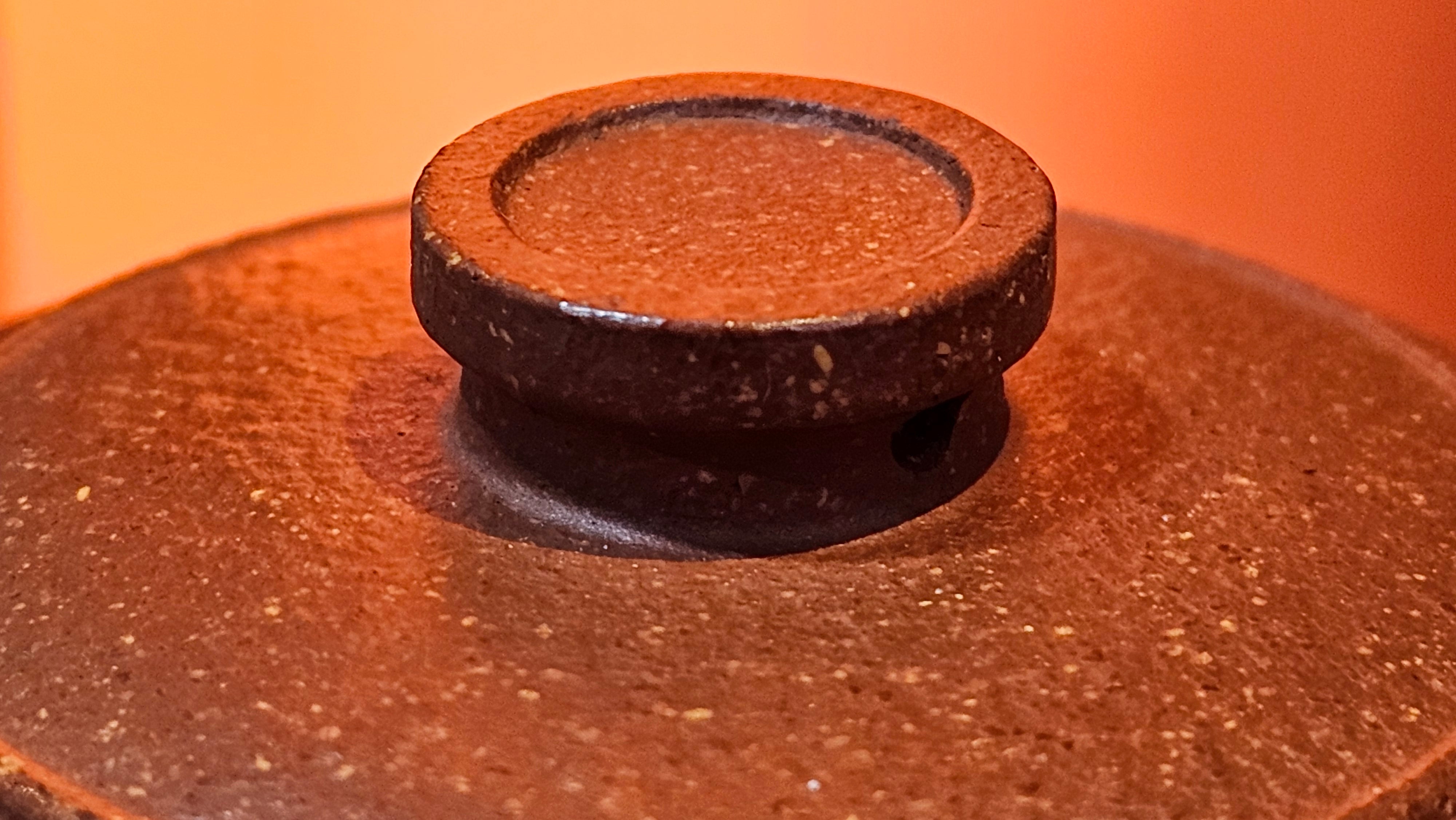 Song Jin Hu《颂金壶》, 151.4ml, Hong Jiang Po Ni 红降坡泥, by Craftsman Chen Gui Zhi 陈桂枝。(Red JiangPoNi rarer than Yellow JiangPoNi, XiaoMeiYao & ZhaoZhuang ZhuNi) ~ Congratulations!to Mr A.C.! 0130hrs 1st Nov 2025, Seattle! WA!