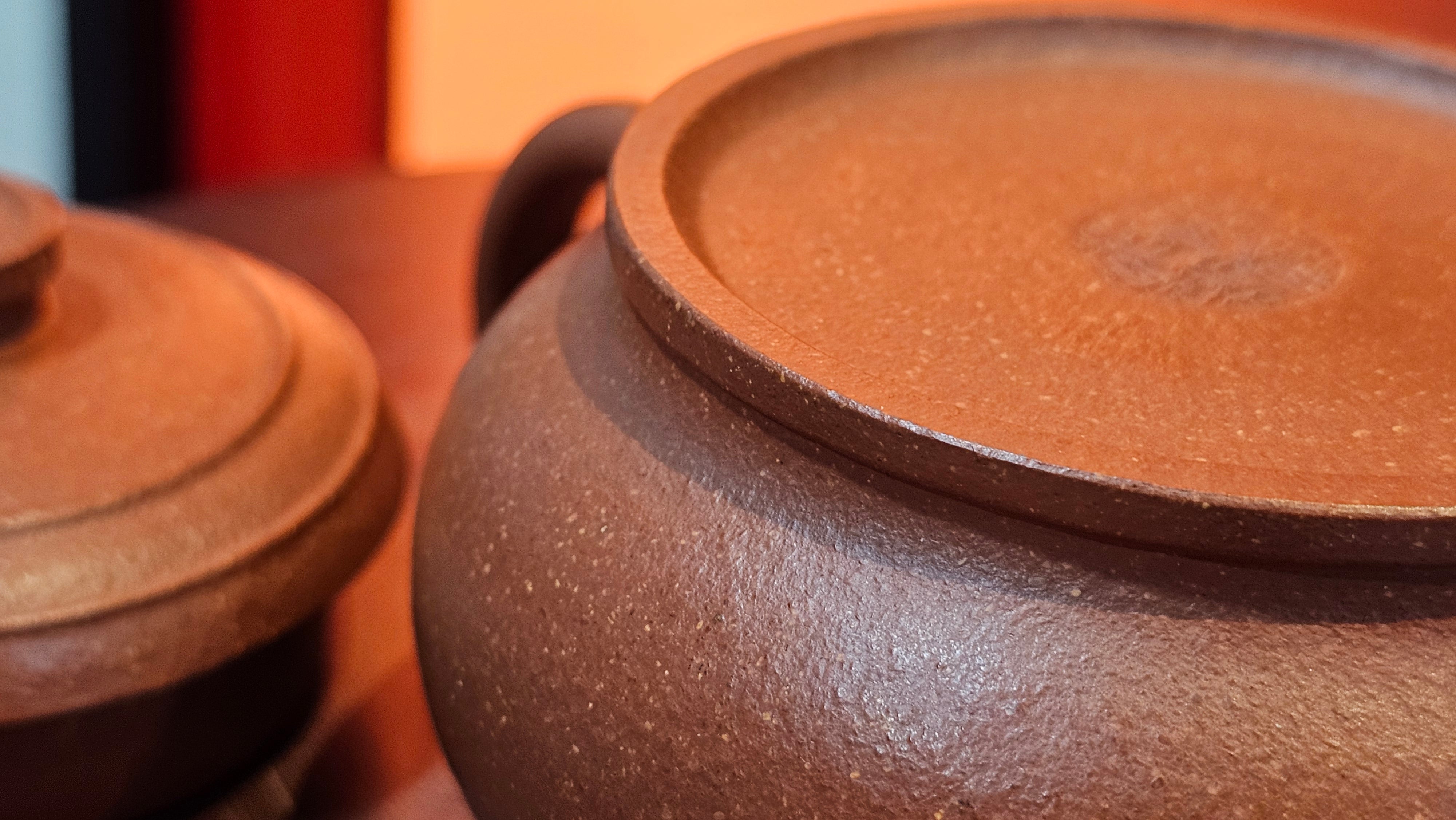 Song Jin Hu《颂金壶》, 151.4ml, Hong Jiang Po Ni 红降坡泥, by Craftsman Chen Gui Zhi 陈桂枝。(Red JiangPoNi rarer than Yellow JiangPoNi, XiaoMeiYao & ZhaoZhuang ZhuNi) ~ Congratulations!to Mr A.C.! 0130hrs 1st Nov 2025, Seattle! WA!