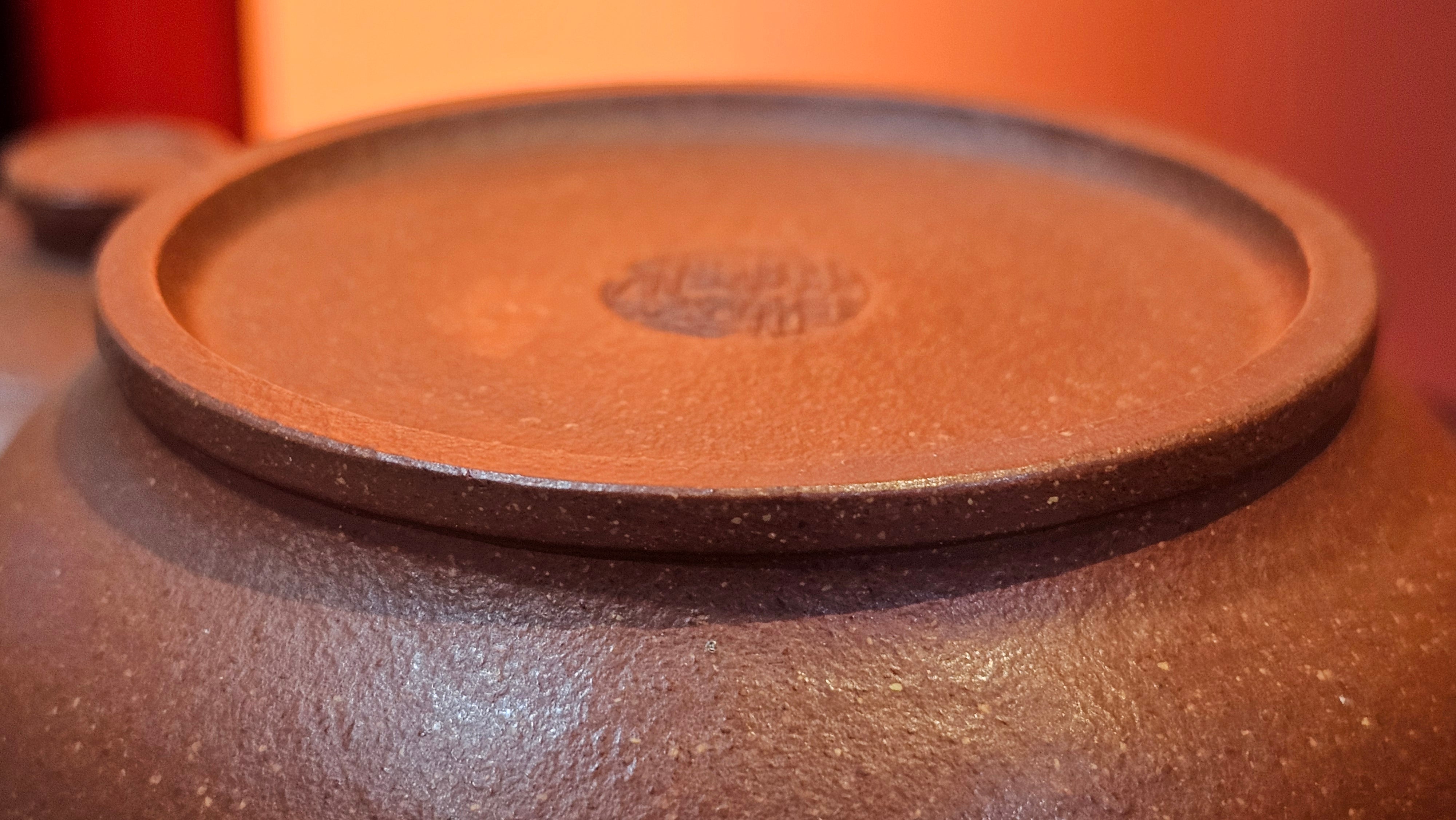 Song Jin Hu《颂金壶》, 151.4ml, Hong Jiang Po Ni 红降坡泥, by Craftsman Chen Gui Zhi 陈桂枝。(Red JiangPoNi rarer than Yellow JiangPoNi, XiaoMeiYao & ZhaoZhuang ZhuNi) ~ Congratulations!to Mr A.C.! 0130hrs 1st Nov 2025, Seattle! WA!