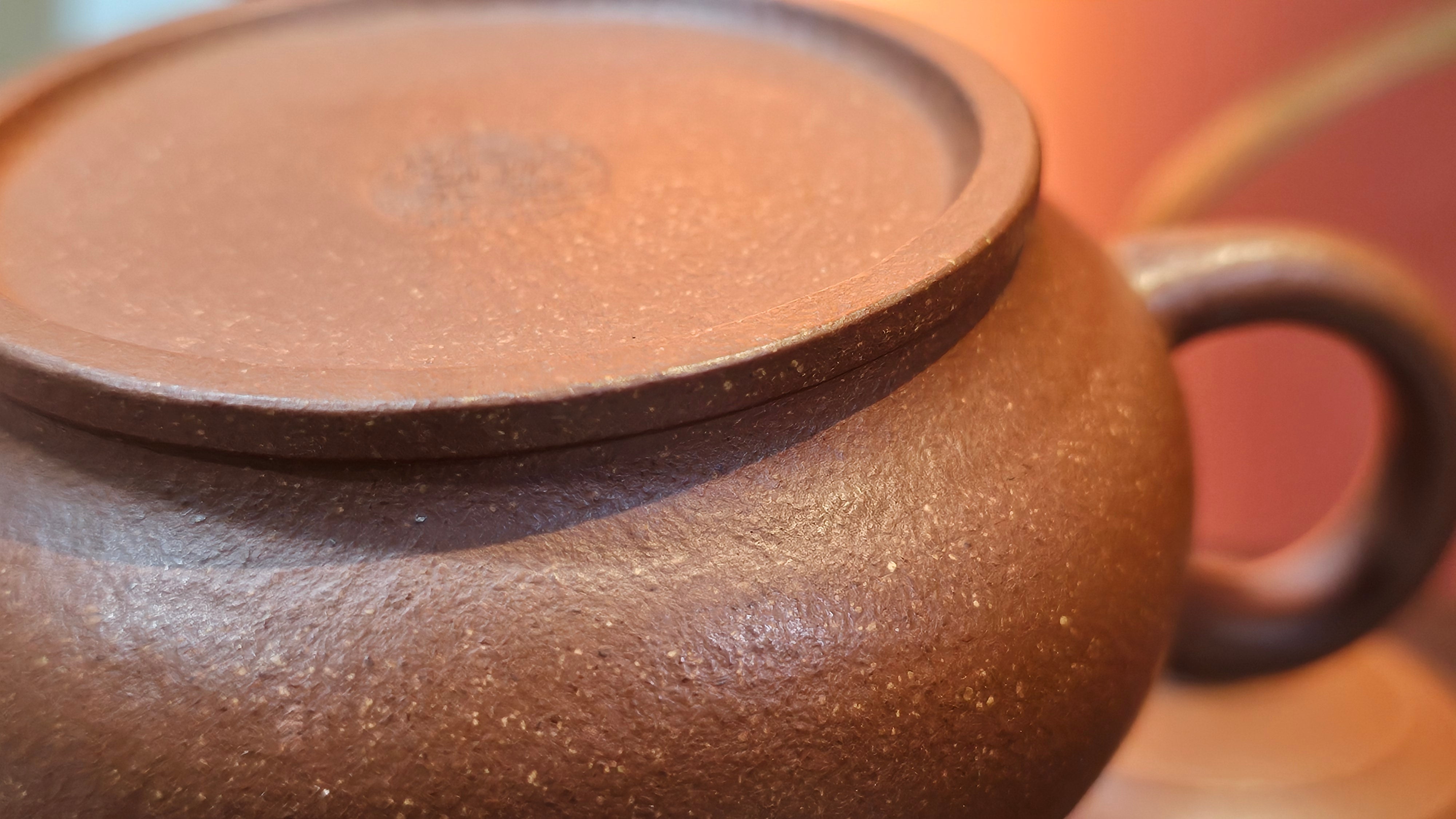 Song Jin Hu《颂金壶》, 151.4ml, Hong Jiang Po Ni 红降坡泥, by Craftsman Chen Gui Zhi 陈桂枝。(Red JiangPoNi rarer than Yellow JiangPoNi, XiaoMeiYao & ZhaoZhuang ZhuNi) ~ Congratulations!to Mr A.C.! 0130hrs 1st Nov 2025, Seattle! WA!