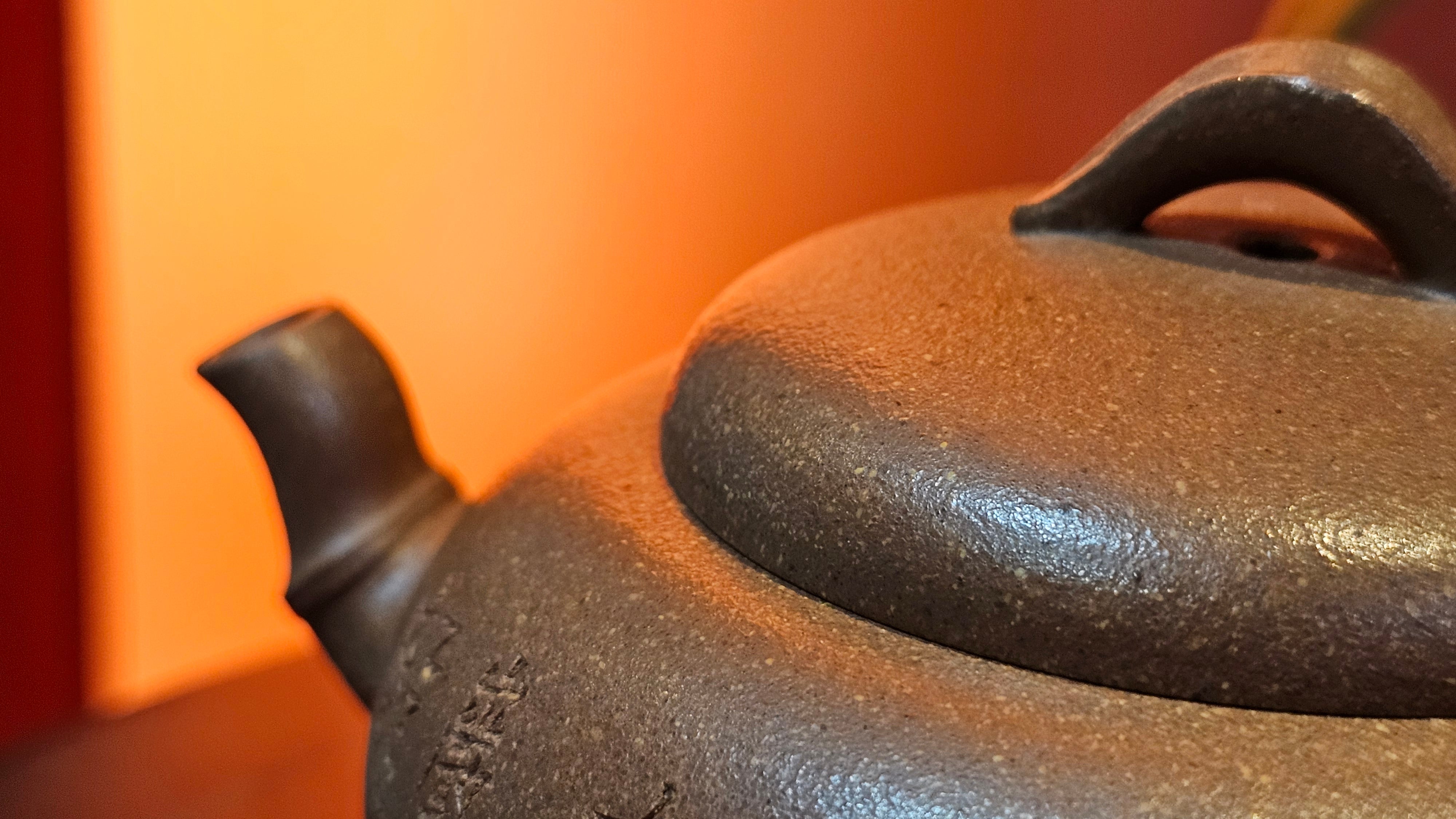 《一叶知秋》Yi Ye Zhi Qiu ~ "The Autumn Leaf", 166.5ml, Bao Shan Duan Ni 宝山段泥, by our Craftsman Zhang Huan 张欢, Bamboo and Calligraphy Engraving by Craftsman Yi Cheng 逸成 ~!Congratulations to Mr A.A.! 1006hrs 15th Oct 2025, Port Franks! Canada🇨🇦.