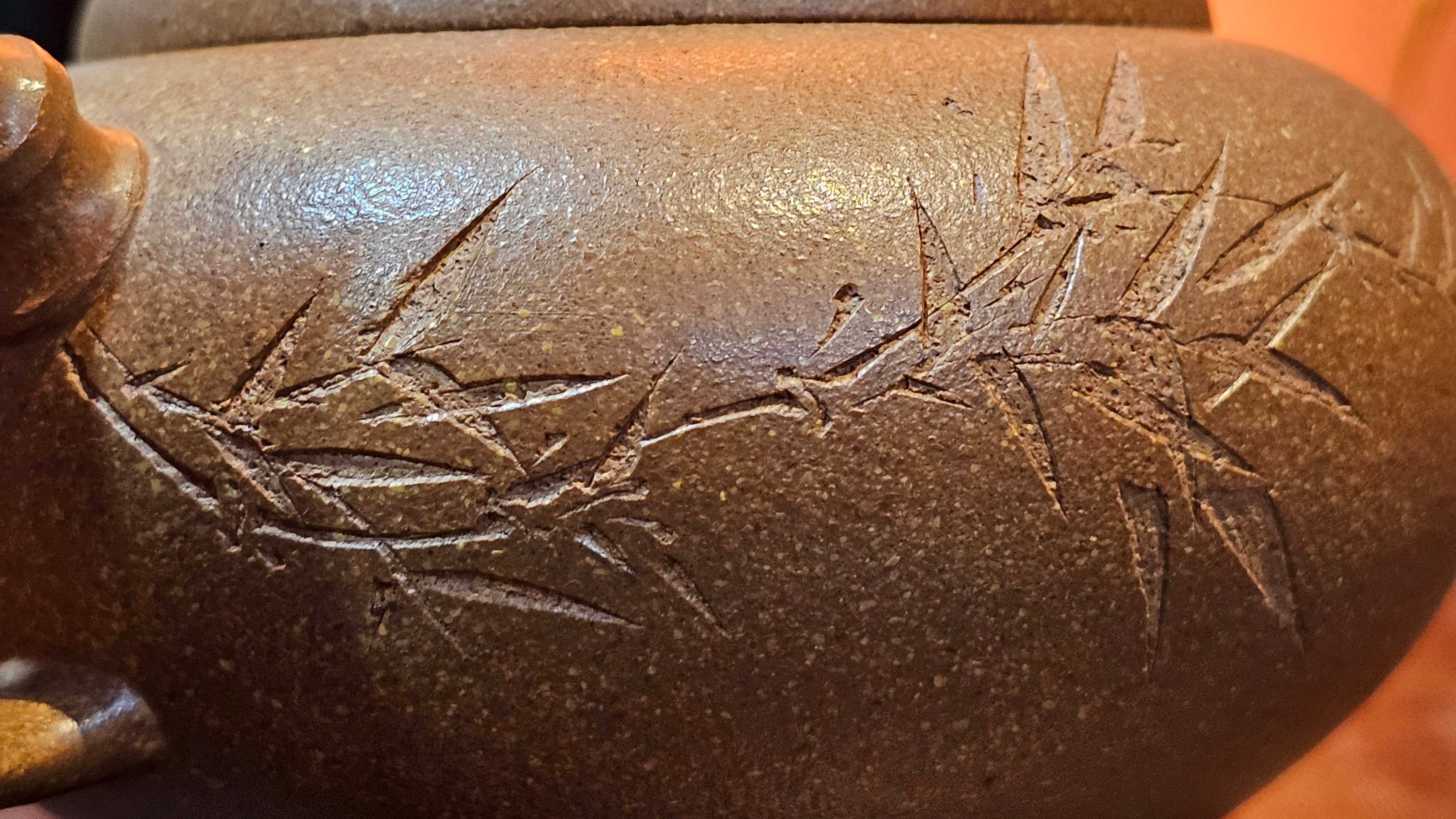 《一叶知秋》Yi Ye Zhi Qiu ~ "The Autumn Leaf", 166.5ml, Bao Shan Duan Ni 宝山段泥, by our Craftsman Zhang Huan 张欢, Bamboo and Calligraphy Engraving by Craftsman Yi Cheng 逸成 ~!Congratulations to Mr A.A.! 1006hrs 15th Oct 2025, Port Franks! Canada🇨🇦.