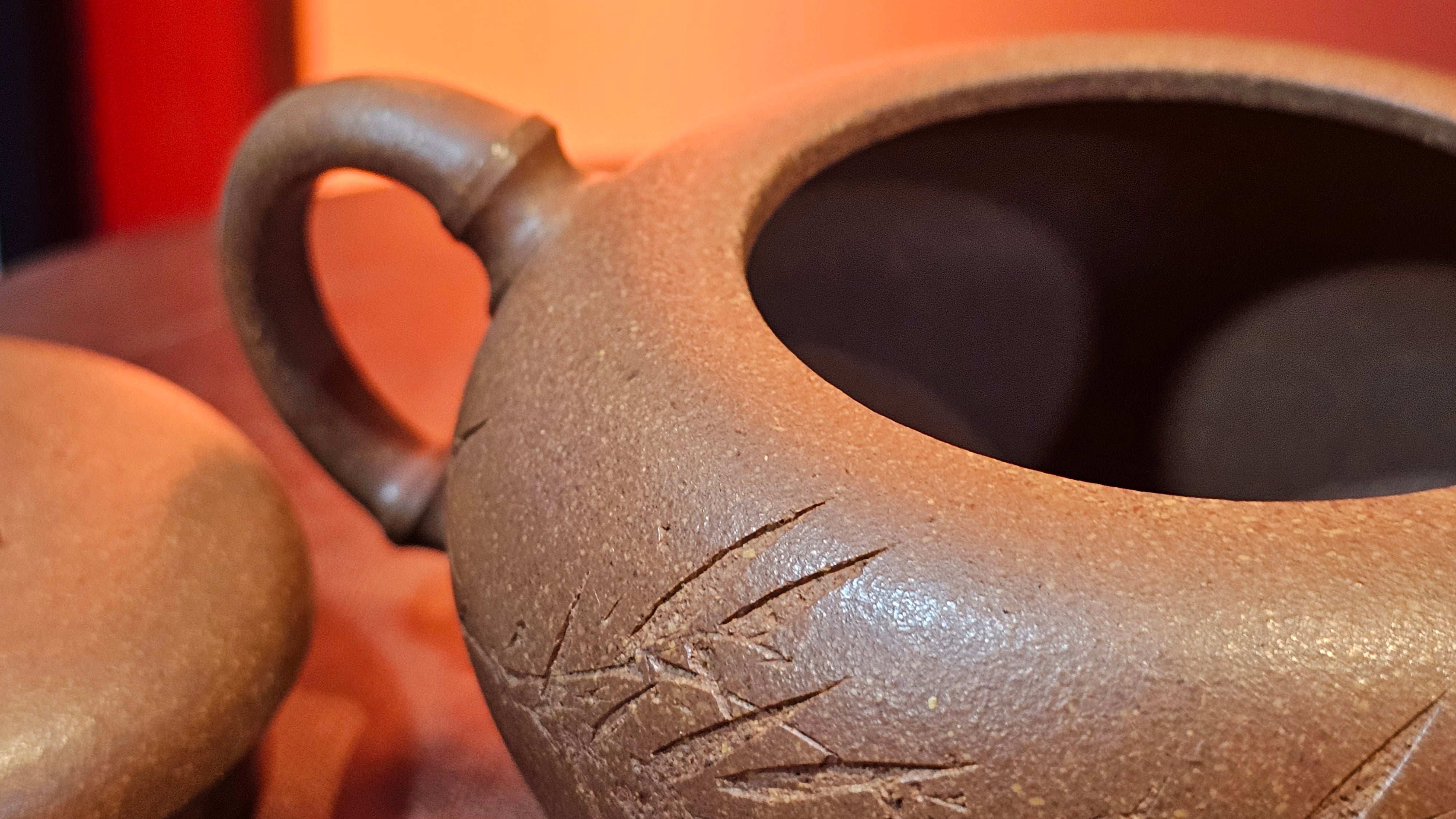 《一叶知秋》Yi Ye Zhi Qiu ~ "The Autumn Leaf", 166.5ml, Bao Shan Duan Ni 宝山段泥, by our Craftsman Zhang Huan 张欢, Bamboo and Calligraphy Engraving by Craftsman Yi Cheng 逸成 ~!Congratulations to Mr A.A.! 1006hrs 15th Oct 2025, Port Franks! Canada🇨🇦.