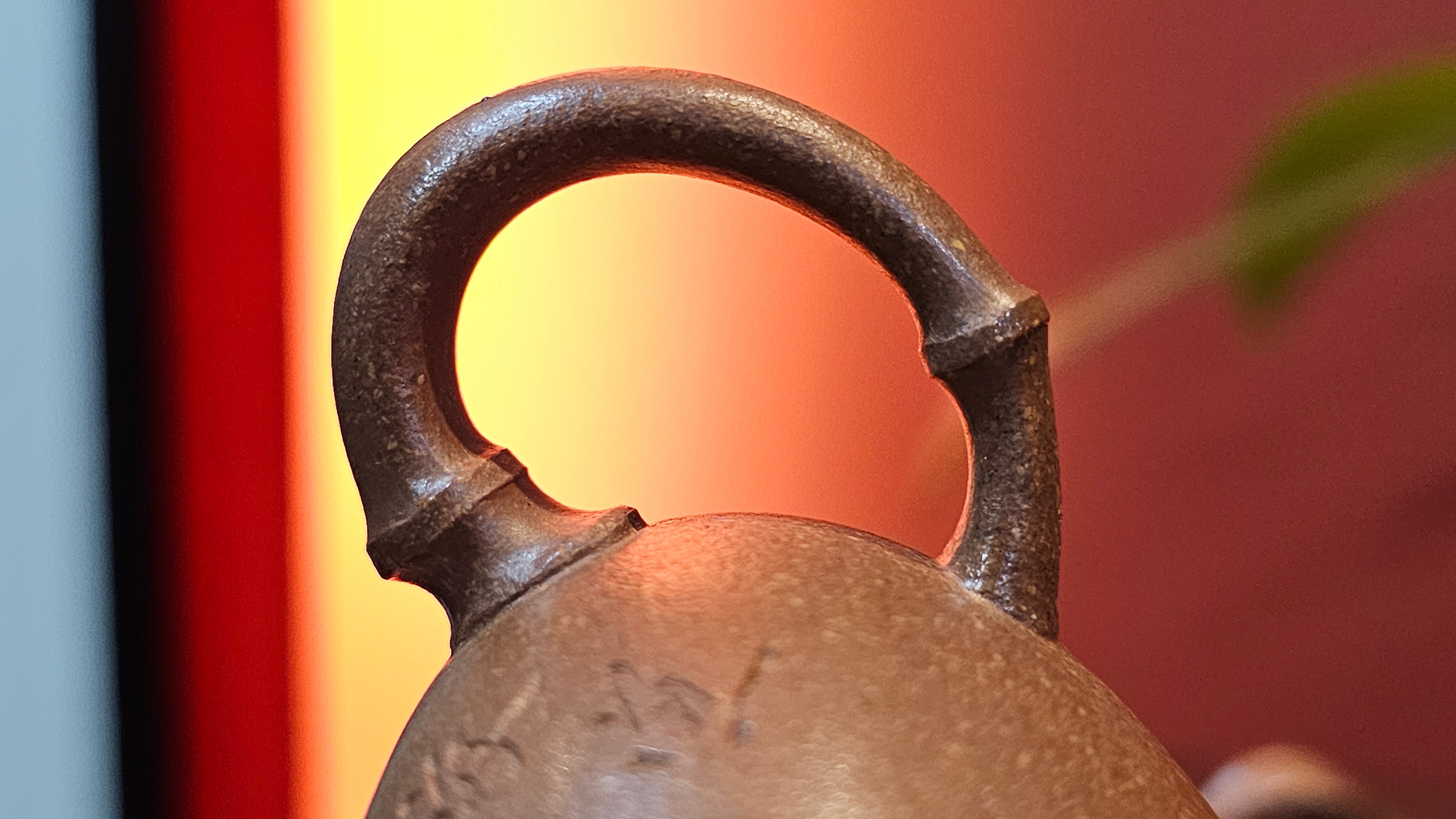 《一叶知秋》Yi Ye Zhi Qiu ~ "The Autumn Leaf", 166.5ml, Bao Shan Duan Ni 宝山段泥, by our Craftsman Zhang Huan 张欢, Bamboo and Calligraphy Engraving by Craftsman Yi Cheng 逸成 ~!Congratulations to Mr A.A.! 1006hrs 15th Oct 2025, Port Franks! Canada🇨🇦.