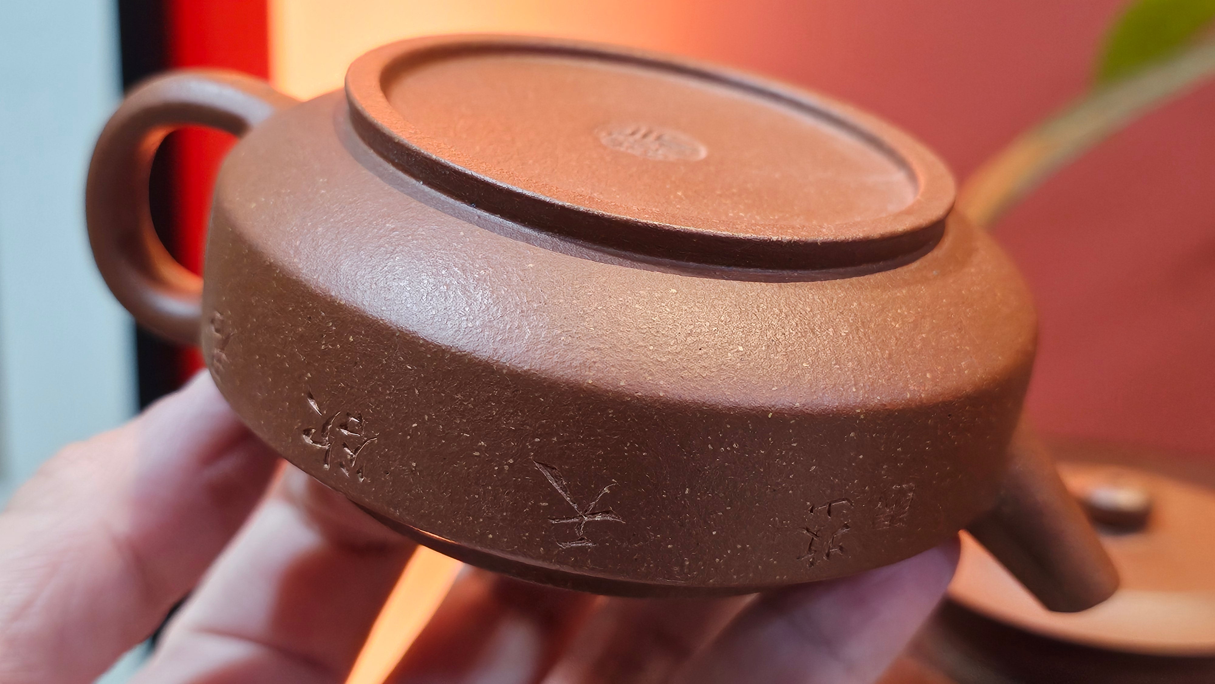 Zhou Pan《周盘》, 167.1ml, Hong Jiang Po Ni 红降坡泥, by Craftsman Zhu Shu 朱舒!~Engraving of Bamboos and Verse by Craftsman Mu Shan 牧山 ~!Congratulations to Mr B.A.! 0940hrs 29th Oct 2025, London,🏴󠁧󠁢󠁥󠁮󠁧󠁿U.K.!