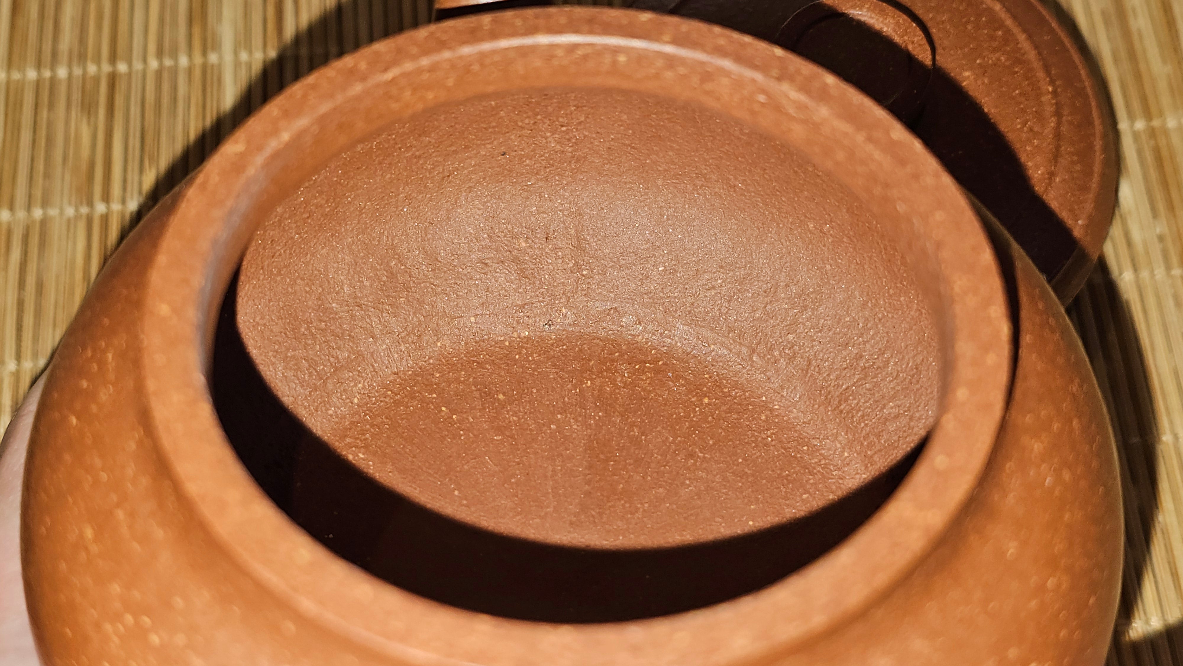 Song Jin Hu《颂金壶》, 151.4ml, Hong Jiang Po Ni 红降坡泥, by Craftsman Chen Gui Zhi 陈桂枝。(Red JiangPoNi rarer than Yellow JiangPoNi, XiaoMeiYao & ZhaoZhuang ZhuNi) ~ Congratulations!to Mr A.C.! 0130hrs 1st Nov 2025, Seattle! WA!