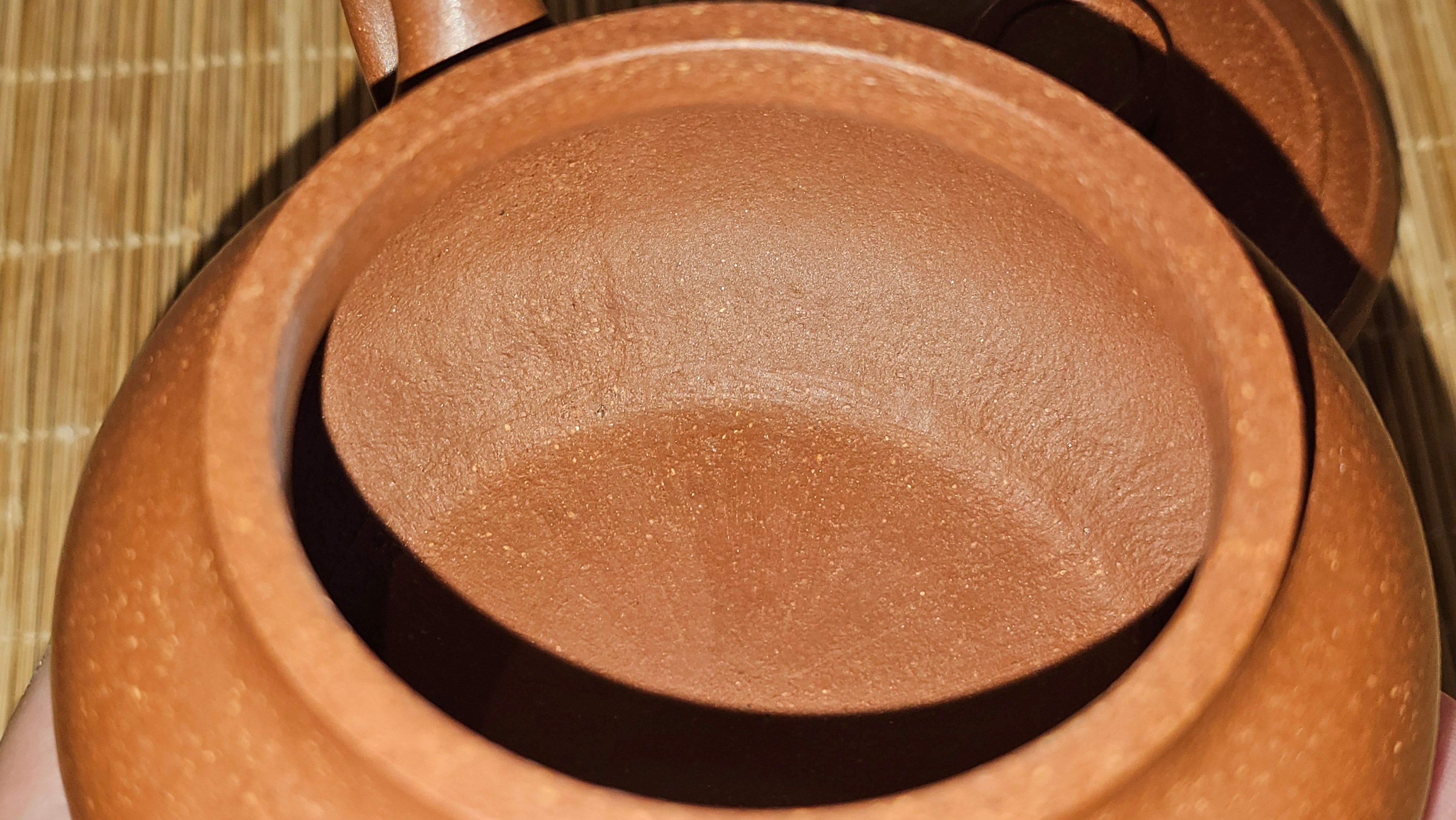 Song Jin Hu《颂金壶》, 151.4ml, Hong Jiang Po Ni 红降坡泥, by Craftsman Chen Gui Zhi 陈桂枝。(Red JiangPoNi rarer than Yellow JiangPoNi, XiaoMeiYao & ZhaoZhuang ZhuNi) ~ Congratulations!to Mr A.C.! 0130hrs 1st Nov 2025, Seattle! WA!