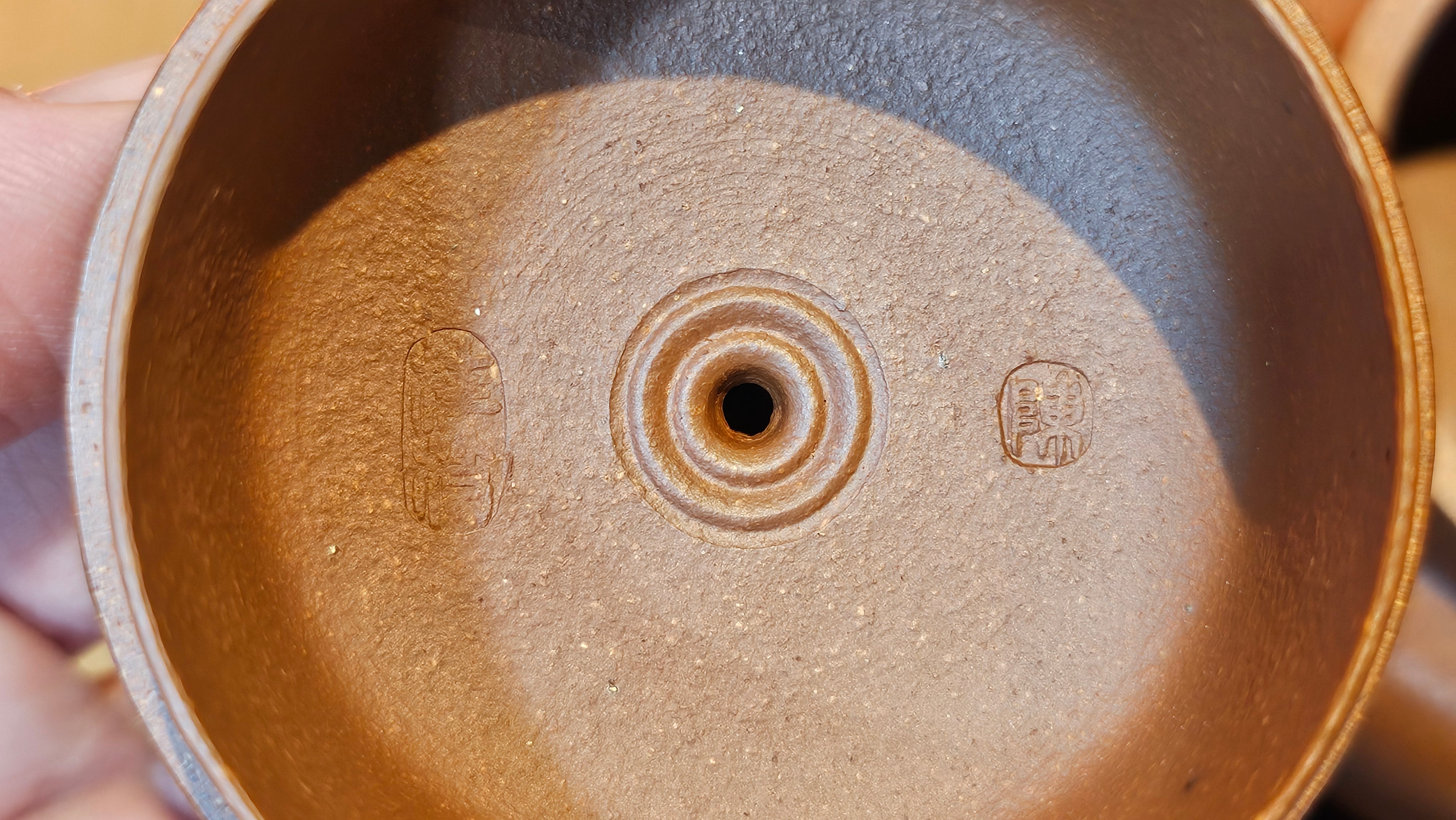 Song Jin Hu《颂金壶》, 151.4ml, Hong Jiang Po Ni 红降坡泥, by Craftsman Chen Gui Zhi 陈桂枝。(Red JiangPoNi rarer than Yellow JiangPoNi, XiaoMeiYao & ZhaoZhuang ZhuNi) ~ Congratulations!to Mr A.C.! 0130hrs 1st Nov 2025, Seattle! WA!