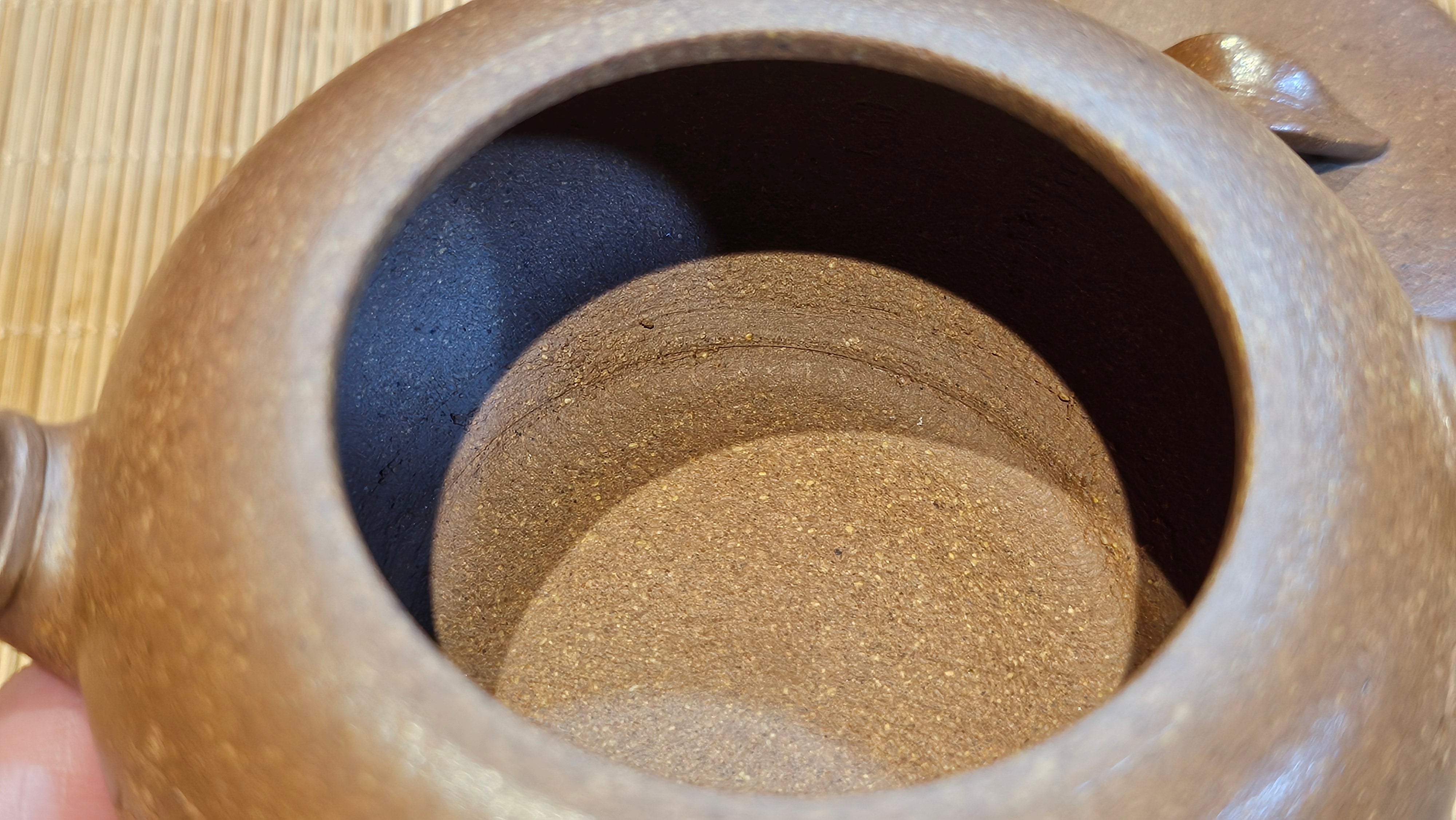 《一叶知秋》Yi Ye Zhi Qiu ~ "The Autumn Leaf", 166.5ml, Bao Shan Duan Ni 宝山段泥, by our Craftsman Zhang Huan 张欢, Bamboo and Calligraphy Engraving by Craftsman Yi Cheng 逸成 ~!Congratulations to Mr A.A.! 1006hrs 15th Oct 2025, Port Franks! Canada🇨🇦.