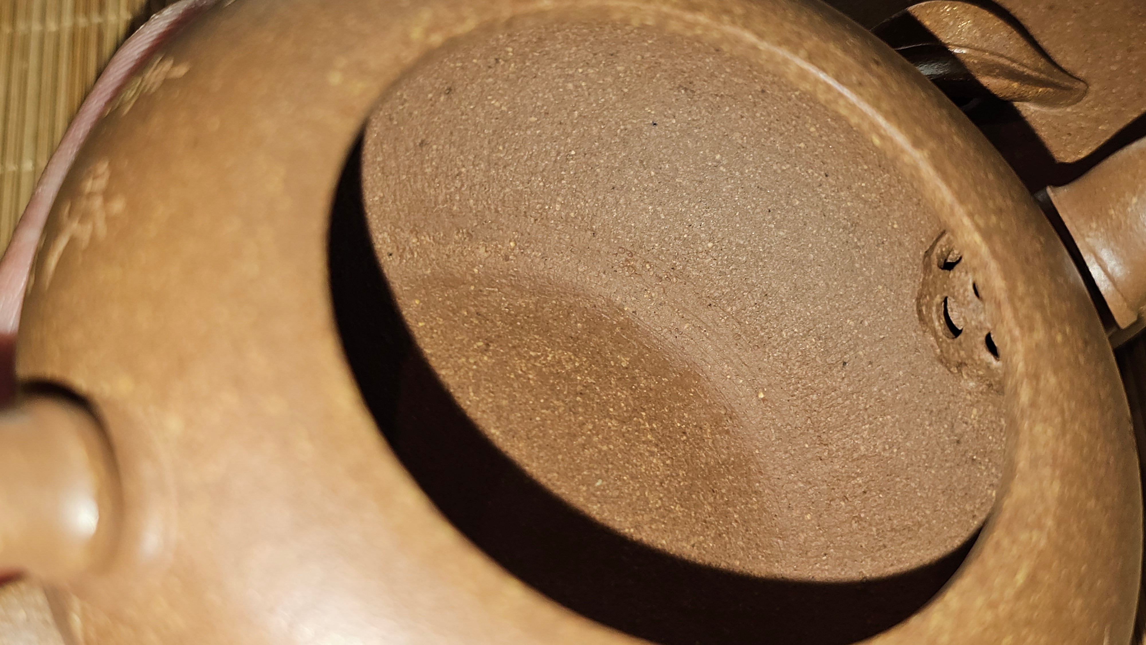 《一叶知秋》Yi Ye Zhi Qiu ~ "The Autumn Leaf", 166.5ml, Bao Shan Duan Ni 宝山段泥, by our Craftsman Zhang Huan 张欢, Bamboo and Calligraphy Engraving by Craftsman Yi Cheng 逸成 ~!Congratulations to Mr A.A.! 1006hrs 15th Oct 2025, Port Franks! Canada🇨🇦.