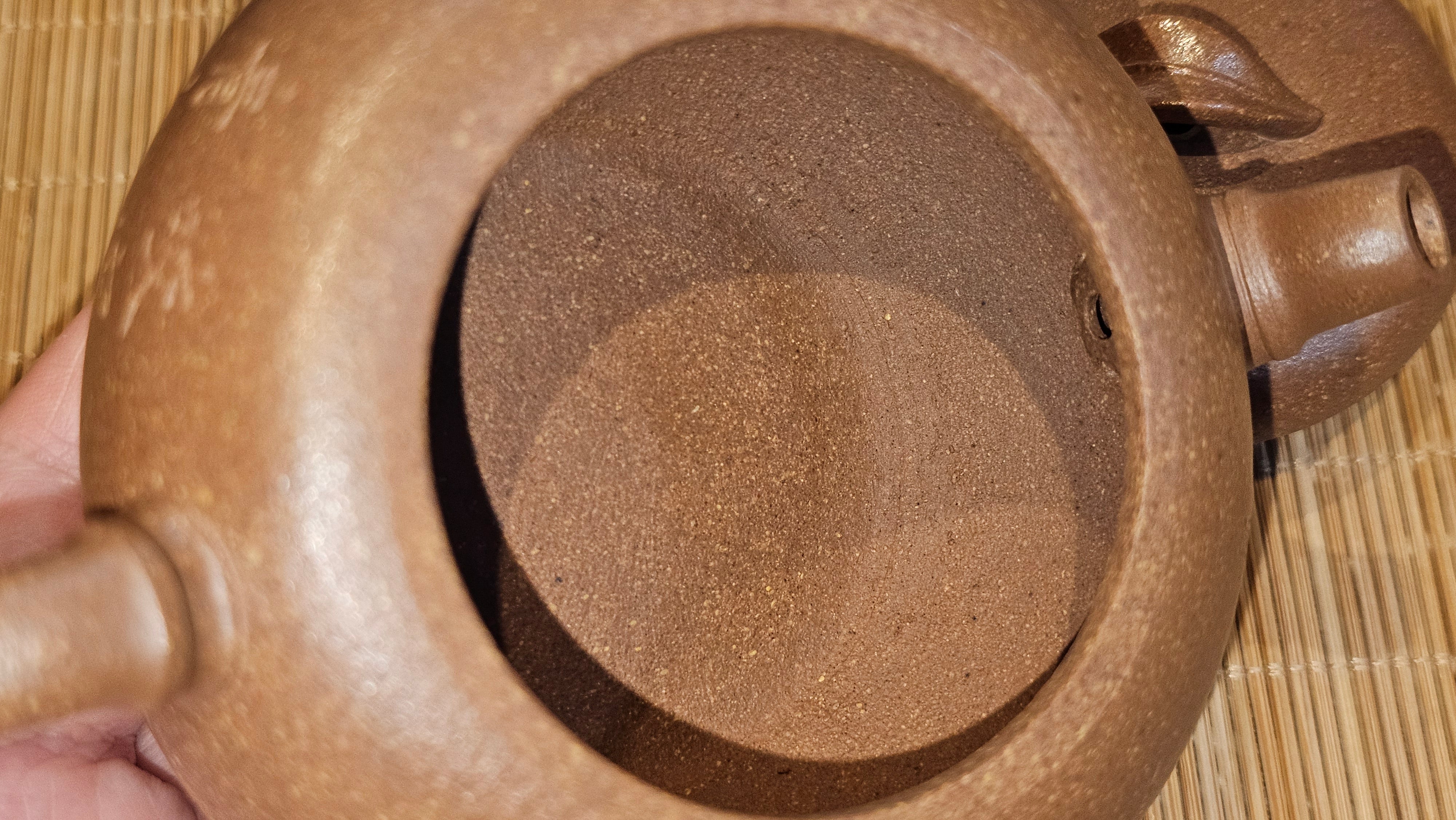 《一叶知秋》Yi Ye Zhi Qiu ~ "The Autumn Leaf", 166.5ml, Bao Shan Duan Ni 宝山段泥, by our Craftsman Zhang Huan 张欢, Bamboo and Calligraphy Engraving by Craftsman Yi Cheng 逸成 ~!Congratulations to Mr A.A.! 1006hrs 15th Oct 2025, Port Franks! Canada🇨🇦.