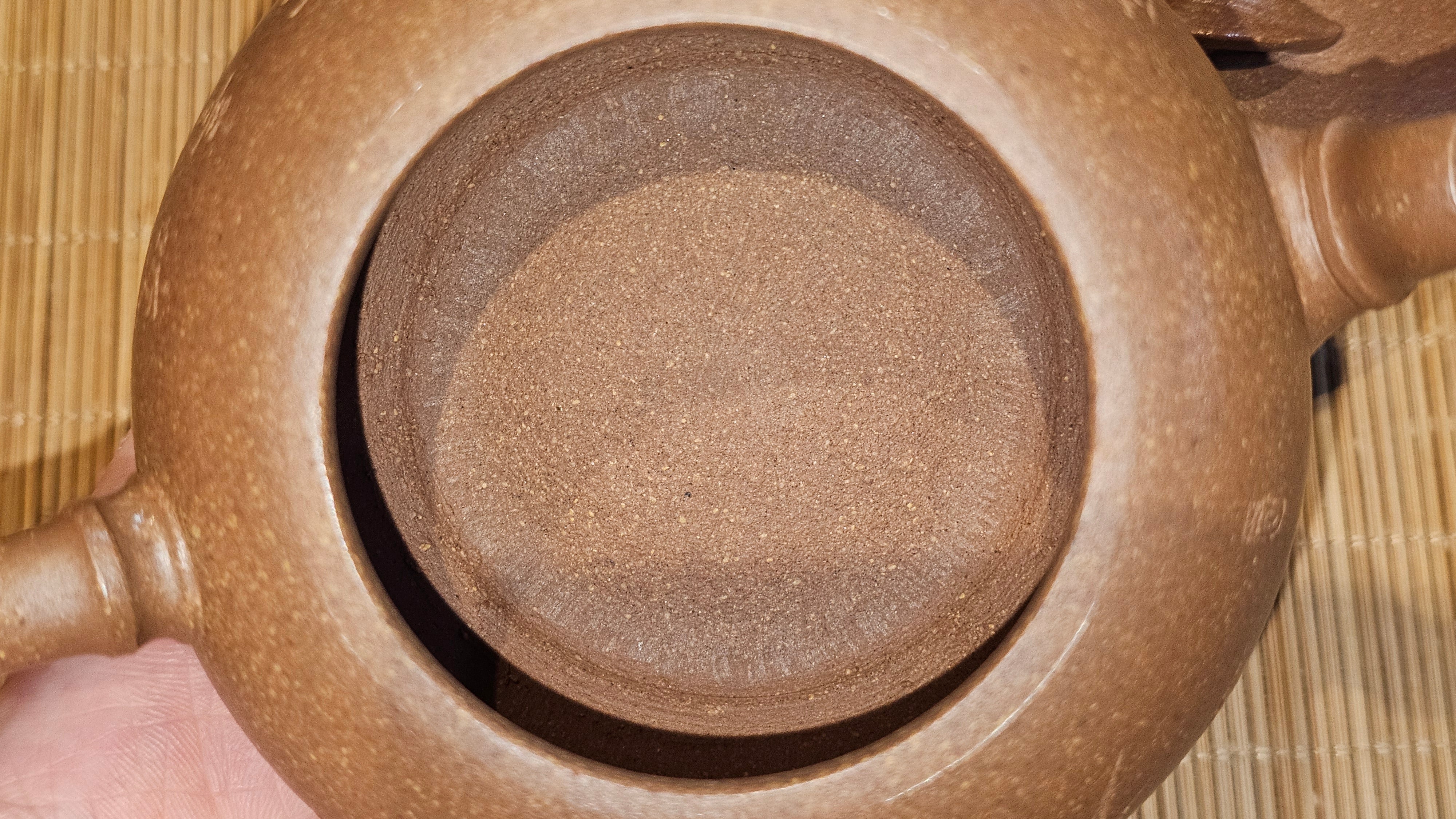 《一叶知秋》Yi Ye Zhi Qiu ~ "The Autumn Leaf", 166.5ml, Bao Shan Duan Ni 宝山段泥, by our Craftsman Zhang Huan 张欢, Bamboo and Calligraphy Engraving by Craftsman Yi Cheng 逸成 ~!Congratulations to Mr A.A.! 1006hrs 15th Oct 2025, Port Franks! Canada🇨🇦.