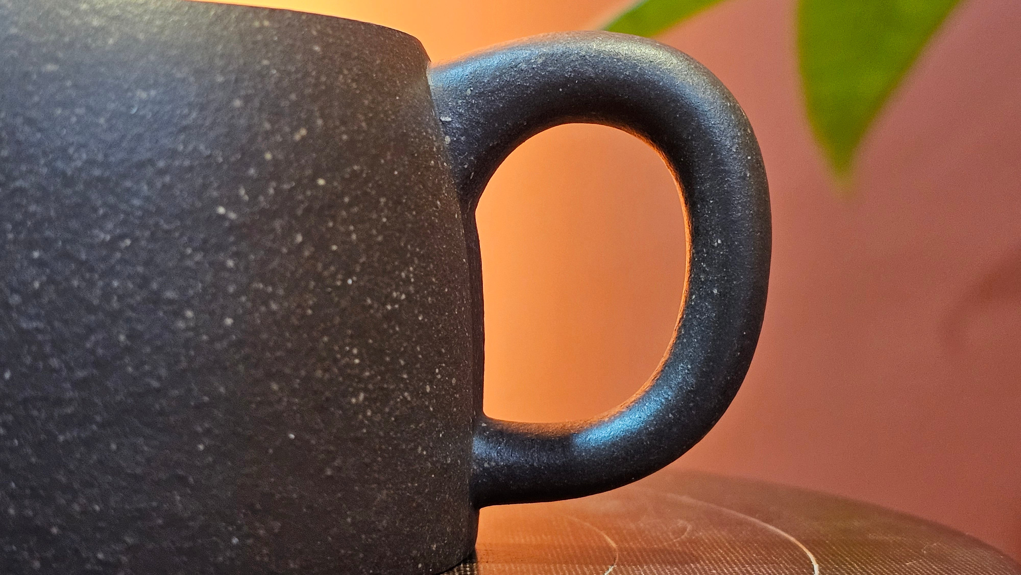 Niu Gai Jing Lan《牛盖井栏》, 165.1ml, Hei Zi Ni 黑紫泥, with Chinese Bronze Age Patterns~Engraving Art 青铜器纹样~刻绘, by our Craftsman Zhang Huan 张欢 ~ Congratulations!to Mr R.D.K., 0831hrs 15th Oct 2025, Montréal! Canada🇨🇦.