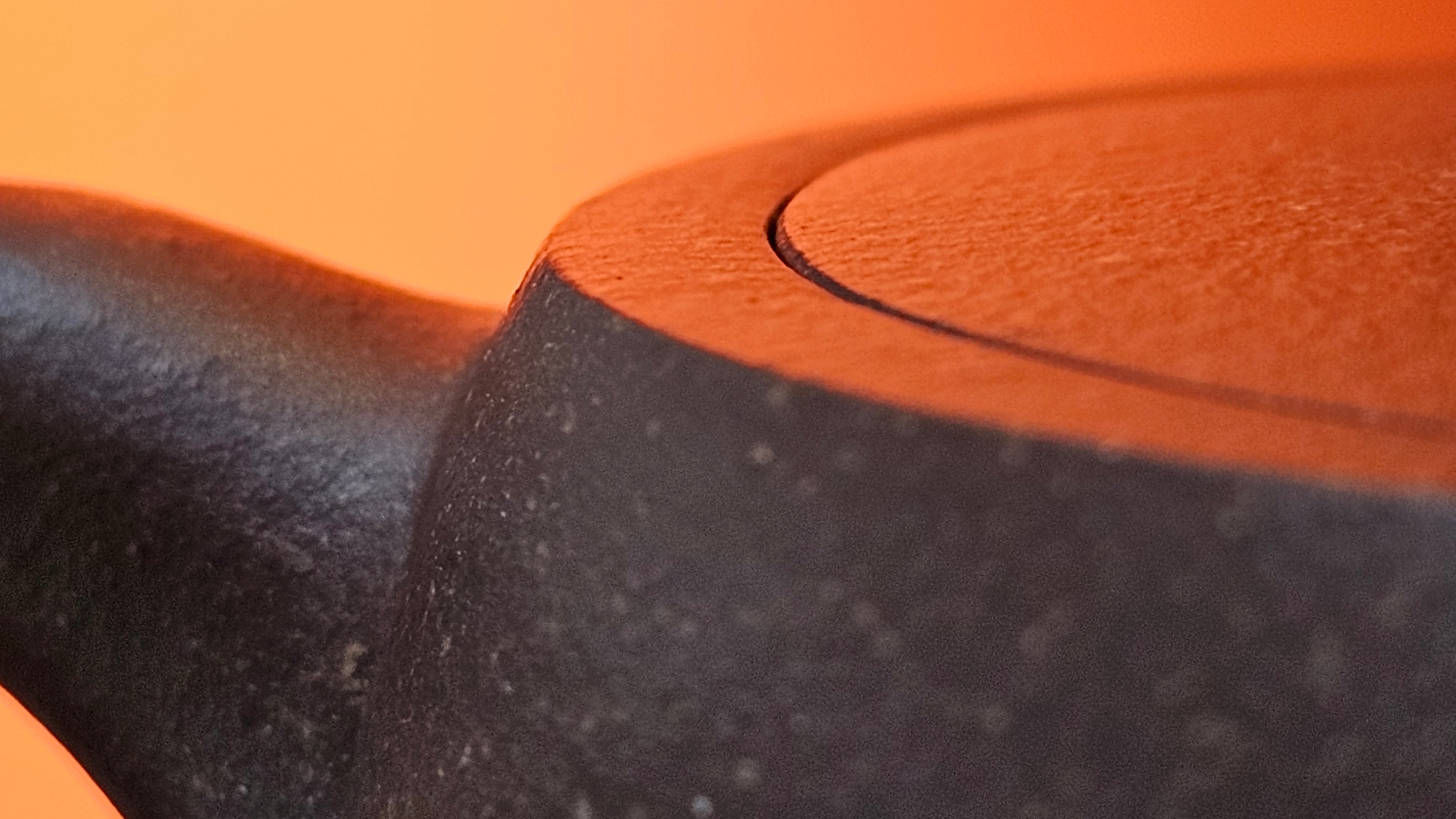 Niu Gai Jing Lan《牛盖井栏》, 165.1ml, Hei Zi Ni 黑紫泥, with Chinese Bronze Age Patterns~Engraving Art 青铜器纹样~刻绘, by our Craftsman Zhang Huan 张欢 ~ Congratulations!to Mr R.D.K., 0831hrs 15th Oct 2025, Montréal! Canada🇨🇦.