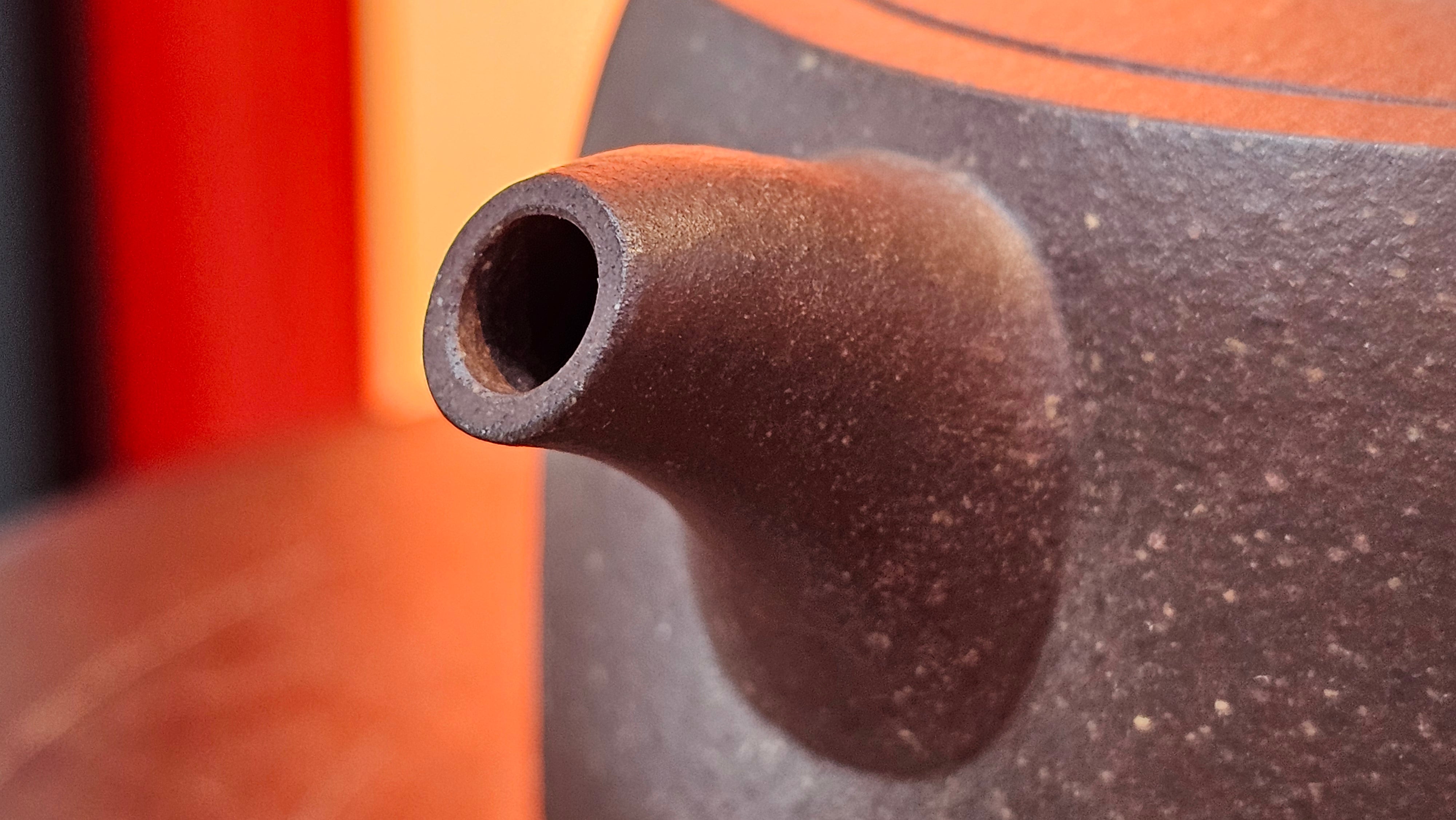 Niu Gai Jing Lan《牛盖井栏》, 165.1ml, Hei Zi Ni 黑紫泥, with Chinese Bronze Age Patterns~Engraving Art 青铜器纹样~刻绘, by our Craftsman Zhang Huan 张欢 ~ Congratulations!to Mr R.D.K., 0831hrs 15th Oct 2025, Montréal! Canada🇨🇦.