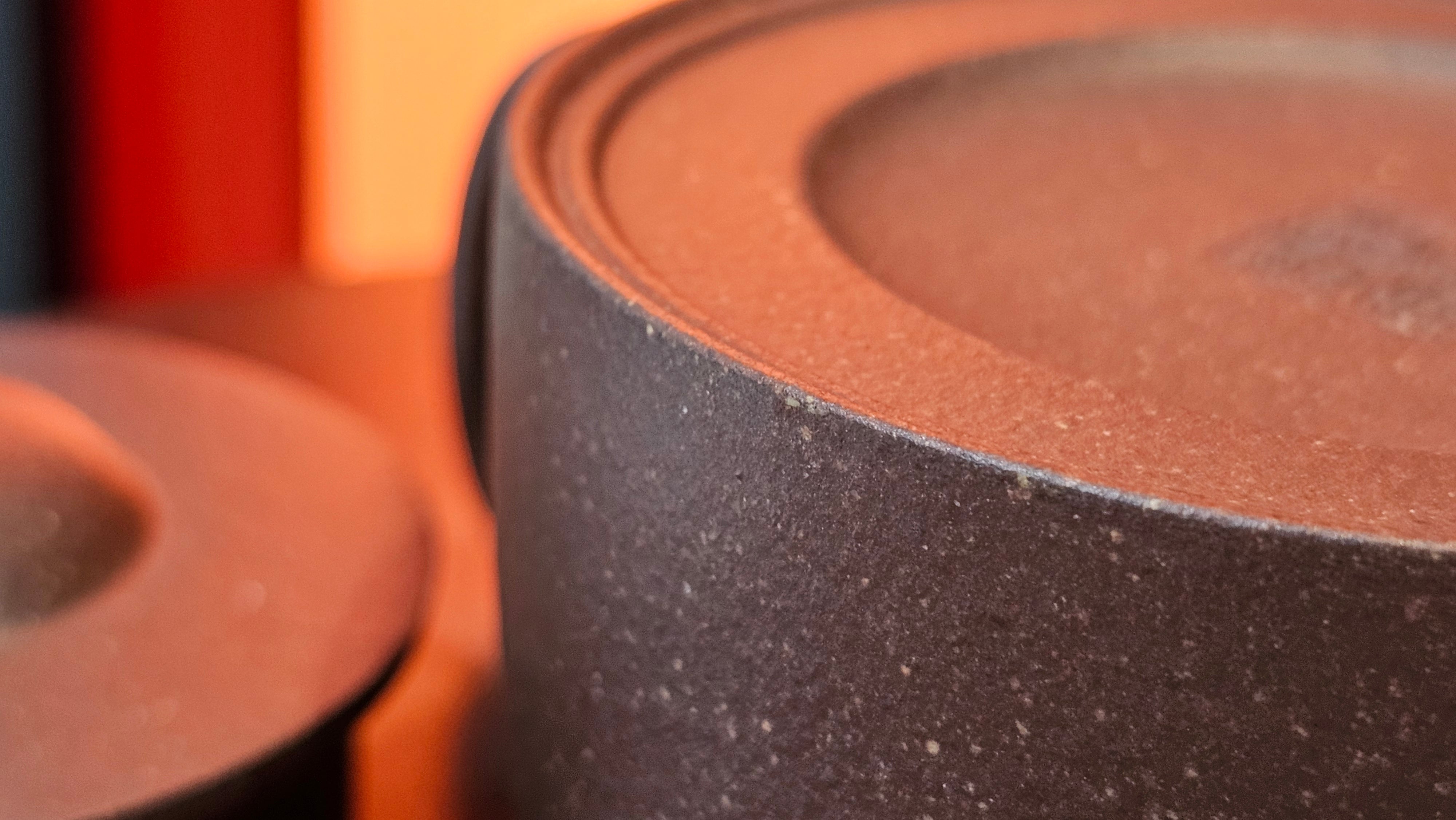 Niu Gai Jing Lan《牛盖井栏》, 165.1ml, Hei Zi Ni 黑紫泥, with Chinese Bronze Age Patterns~Engraving Art 青铜器纹样~刻绘, by our Craftsman Zhang Huan 张欢 ~ Congratulations!to Mr R.D.K., 0831hrs 15th Oct 2025, Montréal! Canada🇨🇦.