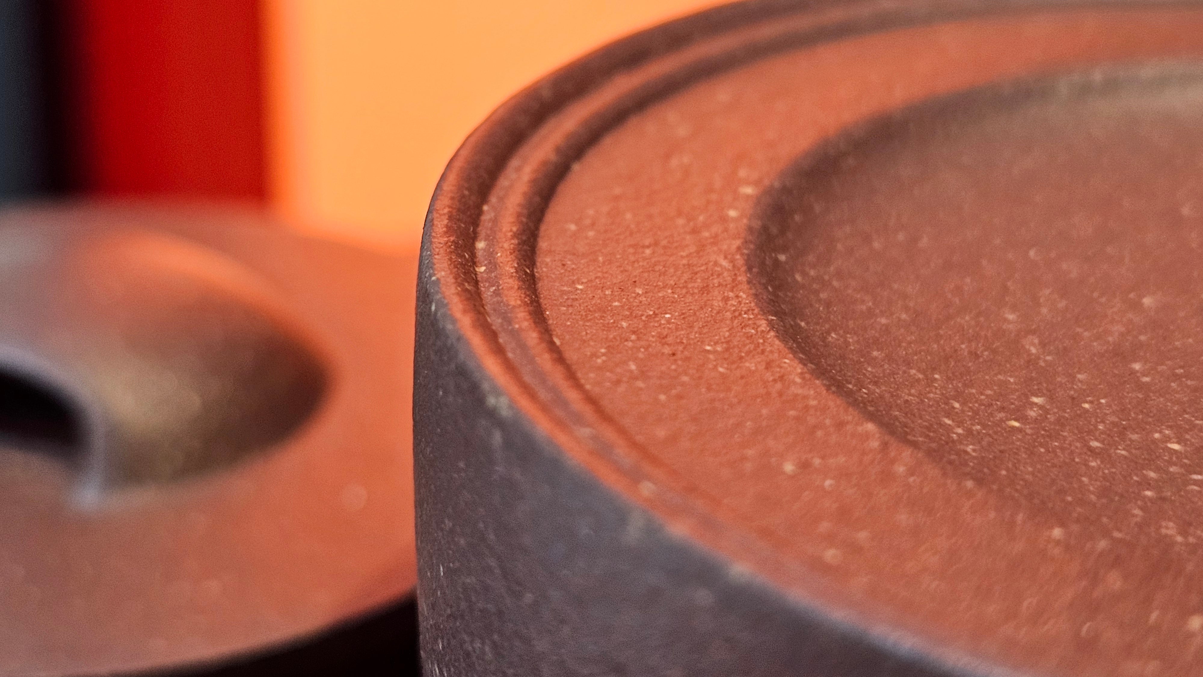 Niu Gai Jing Lan《牛盖井栏》, 165.1ml, Hei Zi Ni 黑紫泥, with Chinese Bronze Age Patterns~Engraving Art 青铜器纹样~刻绘, by our Craftsman Zhang Huan 张欢 ~ Congratulations!to Mr R.D.K., 0831hrs 15th Oct 2025, Montréal! Canada🇨🇦.