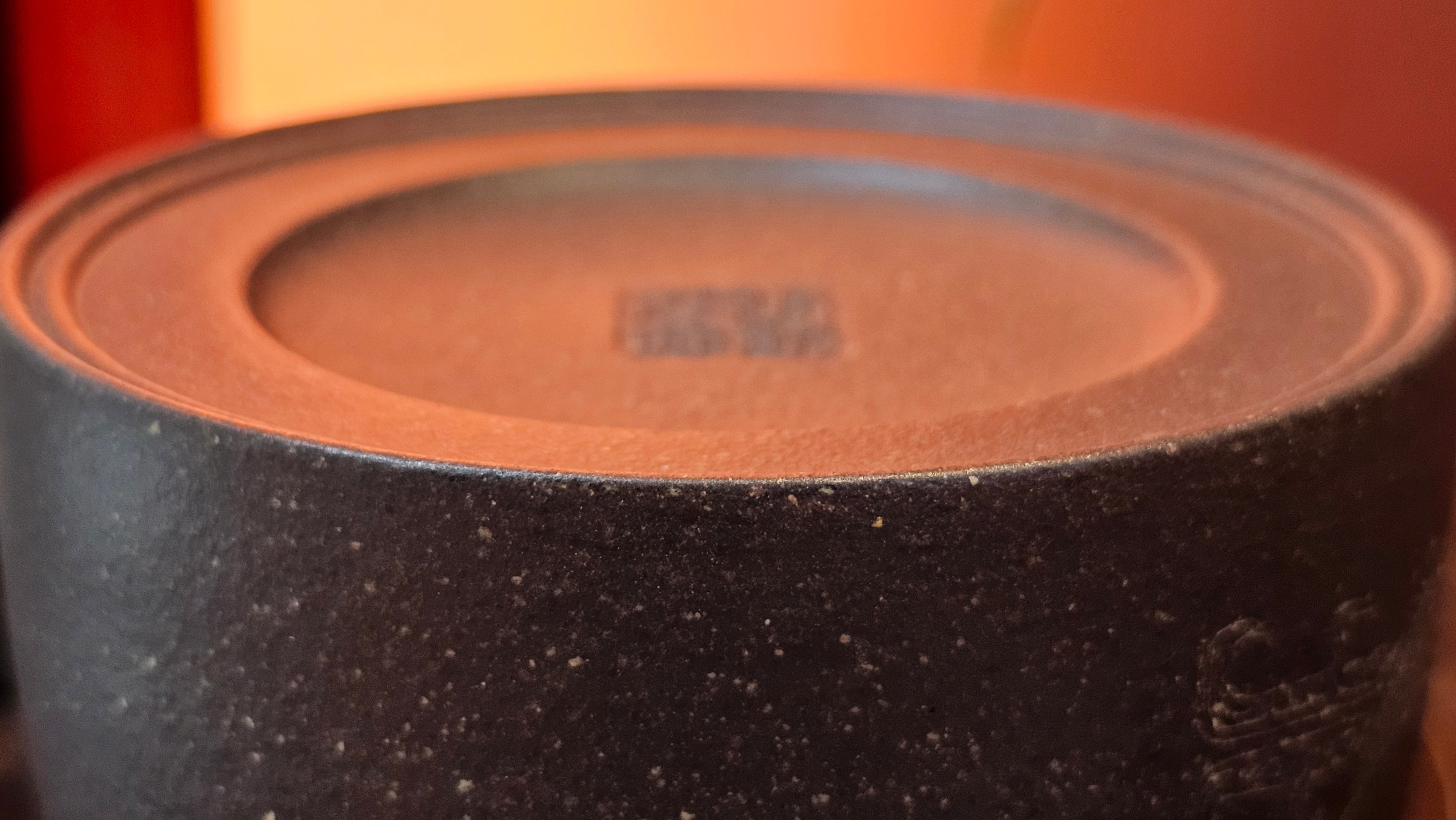 Niu Gai Jing Lan《牛盖井栏》, 165.1ml, Hei Zi Ni 黑紫泥, with Chinese Bronze Age Patterns~Engraving Art 青铜器纹样~刻绘, by our Craftsman Zhang Huan 张欢 ~ Congratulations!to Mr R.D.K., 0831hrs 15th Oct 2025, Montréal! Canada🇨🇦.