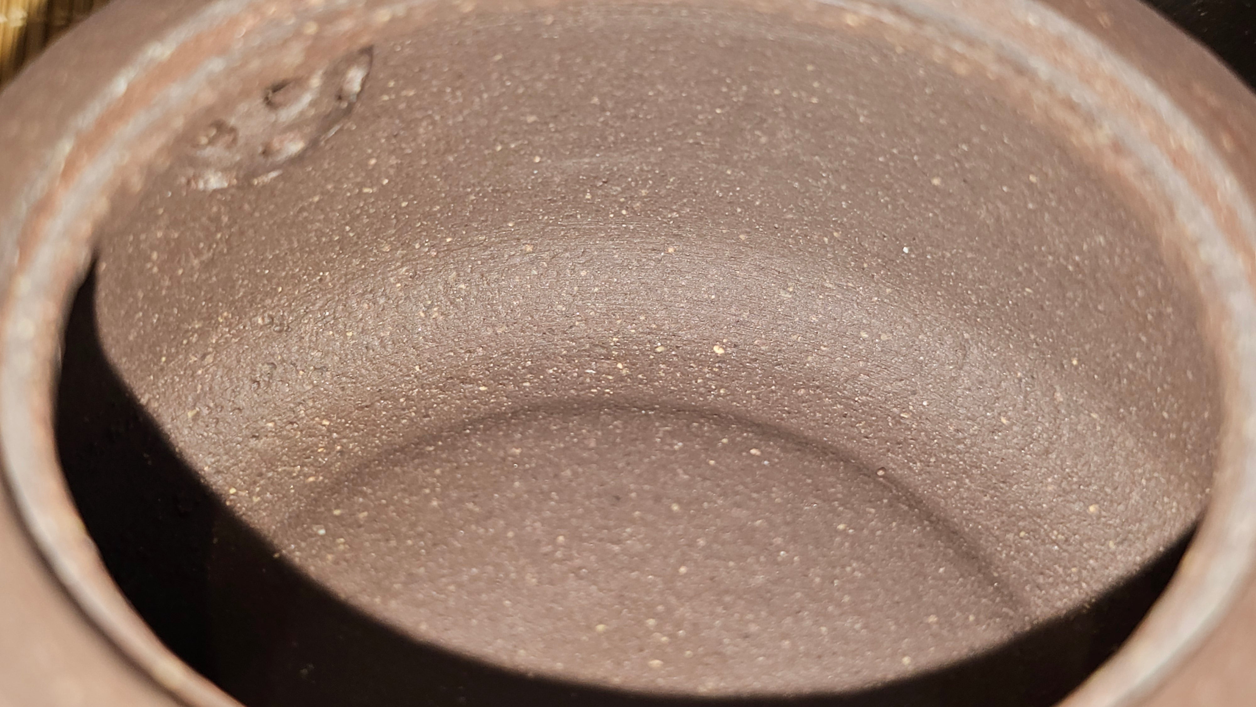 Niu Gai Jing Lan《牛盖井栏》, 165.1ml, Hei Zi Ni 黑紫泥, with Chinese Bronze Age Patterns~Engraving Art 青铜器纹样~刻绘, by our Craftsman Zhang Huan 张欢 ~ Congratulations!to Mr R.D.K., 0831hrs 15th Oct 2025, Montréal! Canada🇨🇦.