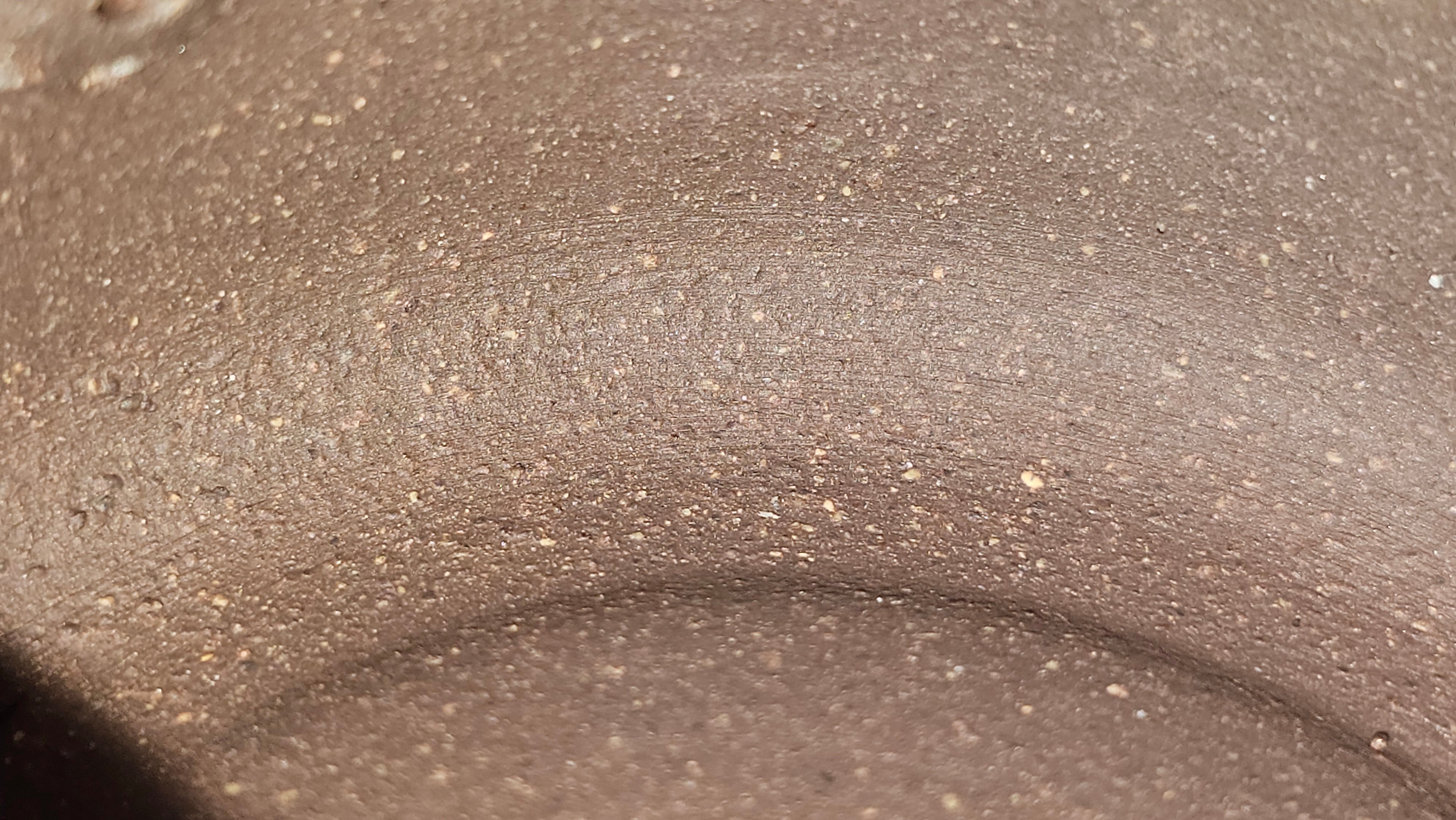 Niu Gai Jing Lan《牛盖井栏》, 165.1ml, Hei Zi Ni 黑紫泥, with Chinese Bronze Age Patterns~Engraving Art 青铜器纹样~刻绘, by our Craftsman Zhang Huan 张欢 ~ Congratulations!to Mr R.D.K., 0831hrs 15th Oct 2025, Montréal! Canada🇨🇦.