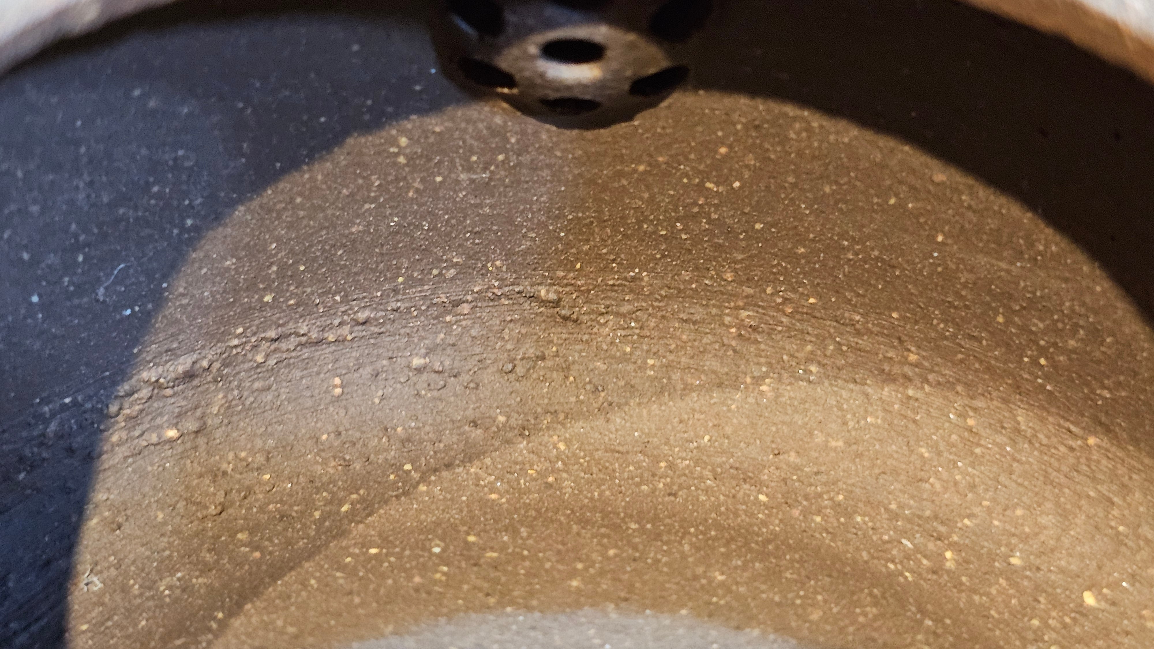 Niu Gai Jing Lan《牛盖井栏》, 165.1ml, Hei Zi Ni 黑紫泥, with Chinese Bronze Age Patterns~Engraving Art 青铜器纹样~刻绘, by our Craftsman Zhang Huan 张欢 ~ Congratulations!to Mr R.D.K., 0831hrs 15th Oct 2025, Montréal! Canada🇨🇦.