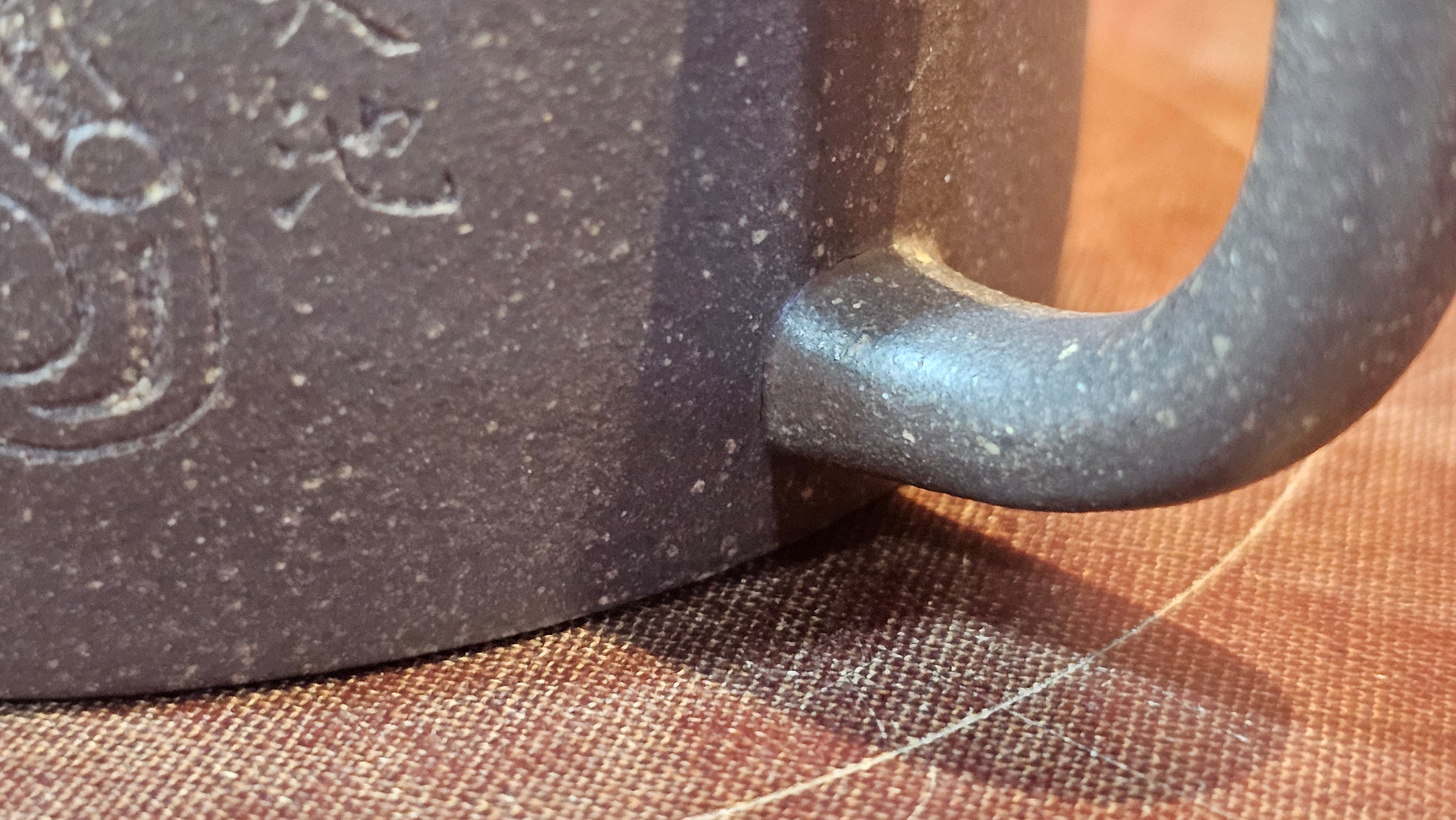 Niu Gai Jing Lan《牛盖井栏》, 159.5ml, Hei Zi Ni 黑紫泥, with Chinese Bronze Age Patterns~Engraving Art 青铜器纹样~刻绘, by our Craftsman Zhang Huan 张欢 ~!Congratulations to Ms C.W.! 1156hrs 17th Oct 2025, Sunnyvale! CA.