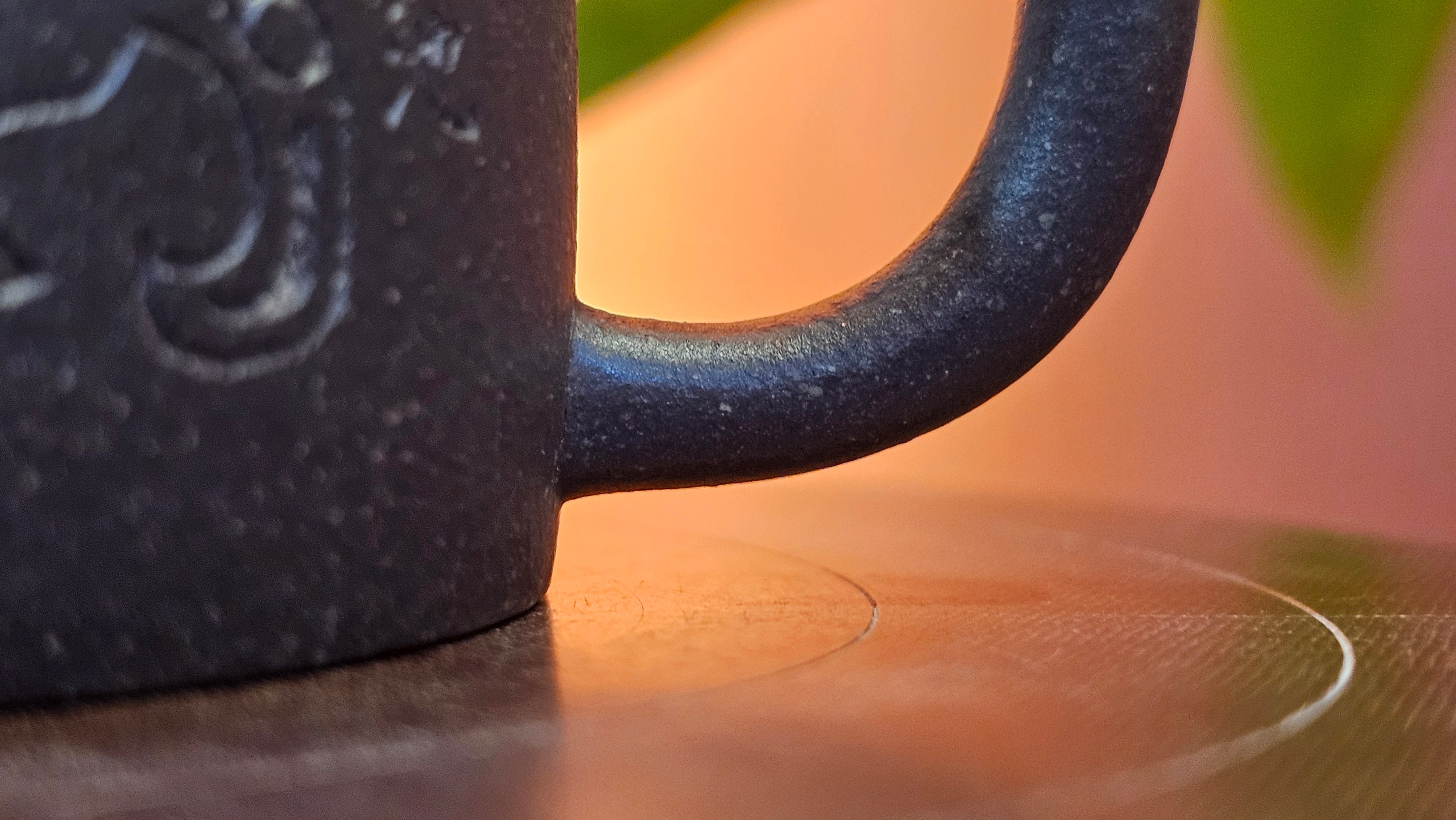 Niu Gai Jing Lan《牛盖井栏》, 159.5ml, Hei Zi Ni 黑紫泥, with Chinese Bronze Age Patterns~Engraving Art 青铜器纹样~刻绘, by our Craftsman Zhang Huan 张欢 ~!Congratulations to Ms C.W.! 1156hrs 17th Oct 2025, Sunnyvale! CA.