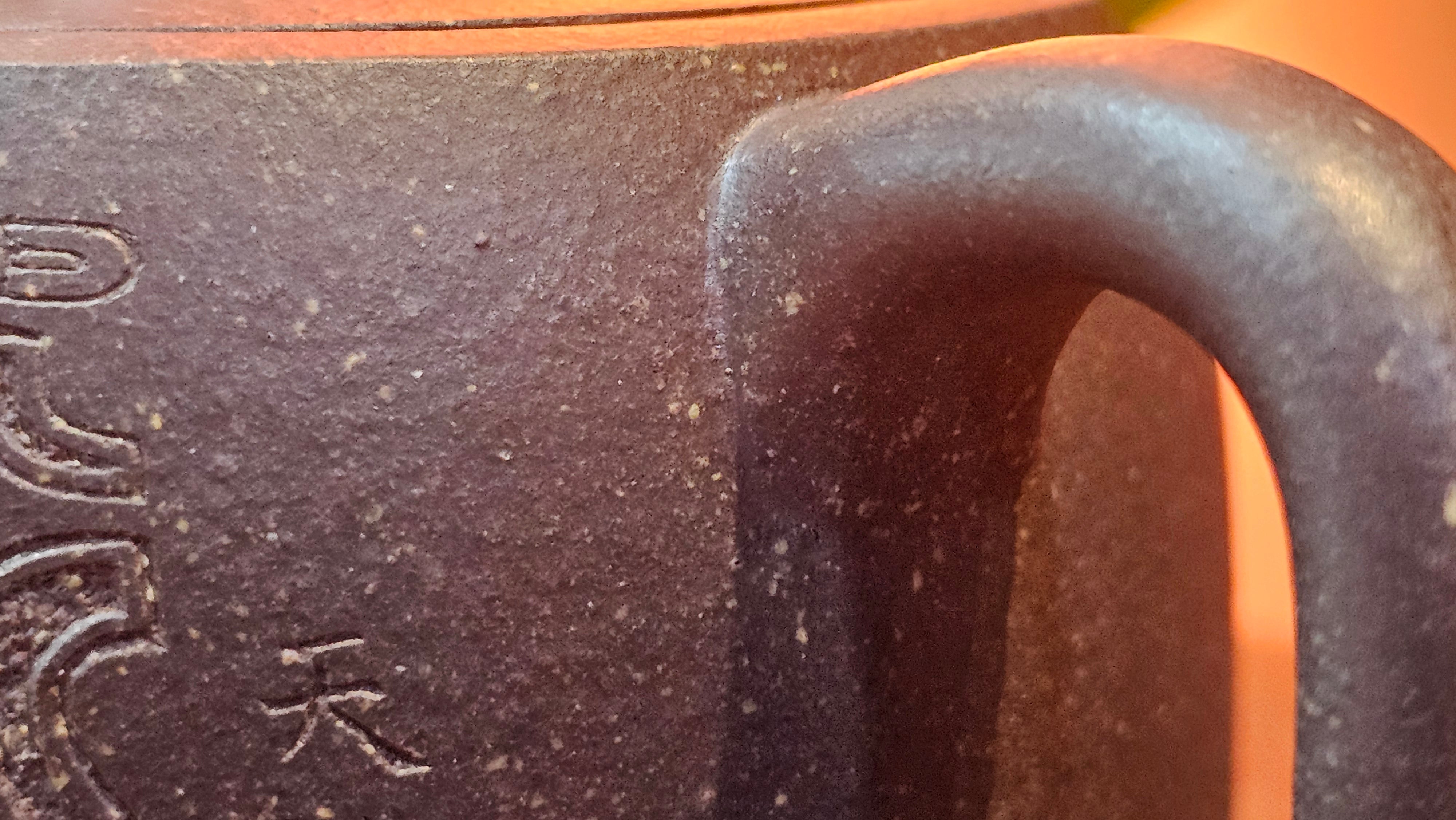 Niu Gai Jing Lan《牛盖井栏》, 159.5ml, Hei Zi Ni 黑紫泥, with Chinese Bronze Age Patterns~Engraving Art 青铜器纹样~刻绘, by our Craftsman Zhang Huan 张欢 ~!Congratulations to Ms C.W.! 1156hrs 17th Oct 2025, Sunnyvale! CA.