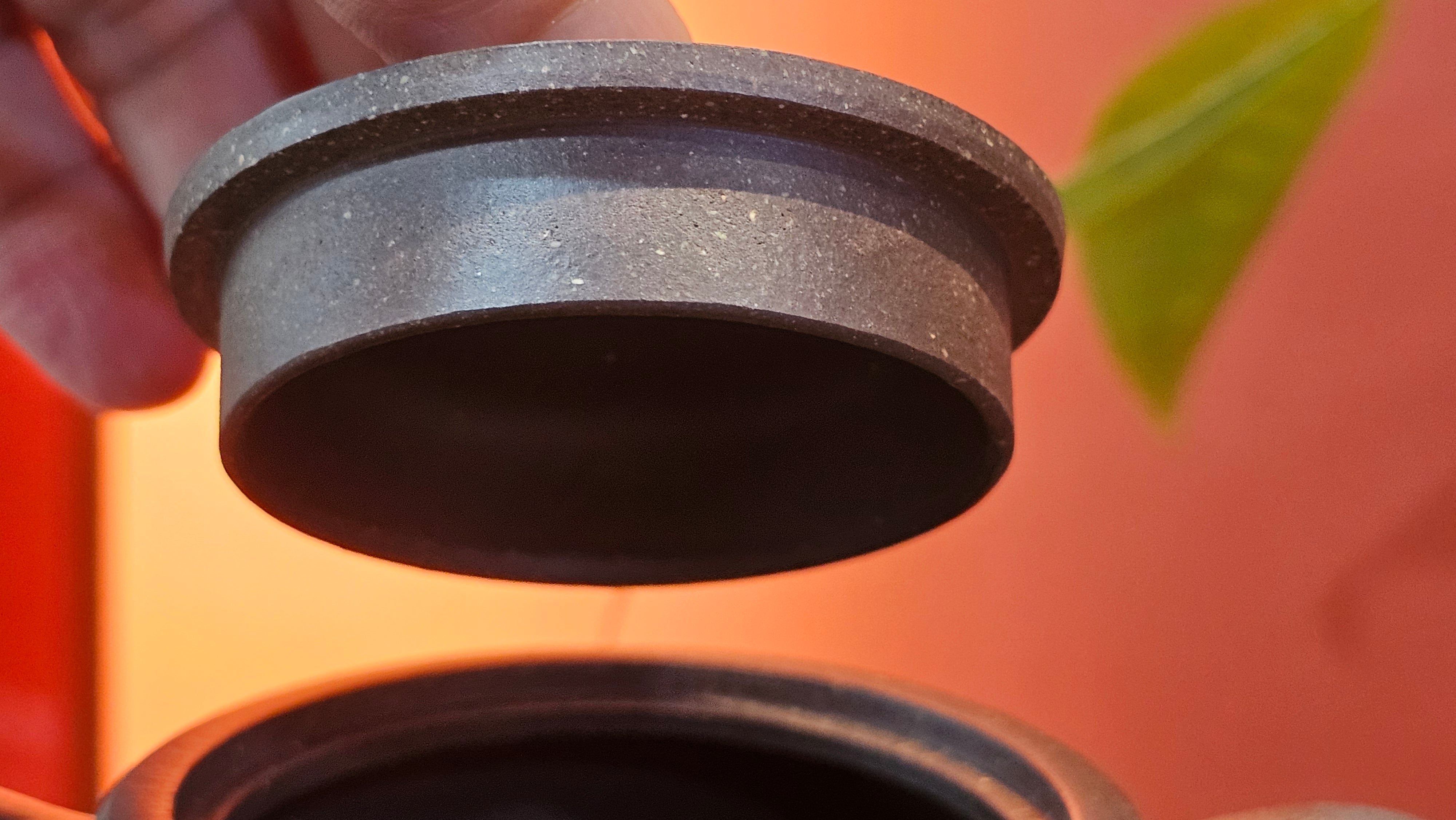 Niu Gai Jing Lan《牛盖井栏》, 159.5ml, Hei Zi Ni 黑紫泥, with Chinese Bronze Age Patterns~Engraving Art 青铜器纹样~刻绘, by our Craftsman Zhang Huan 张欢 ~!Congratulations to Ms C.W.! 1156hrs 17th Oct 2025, Sunnyvale! CA.