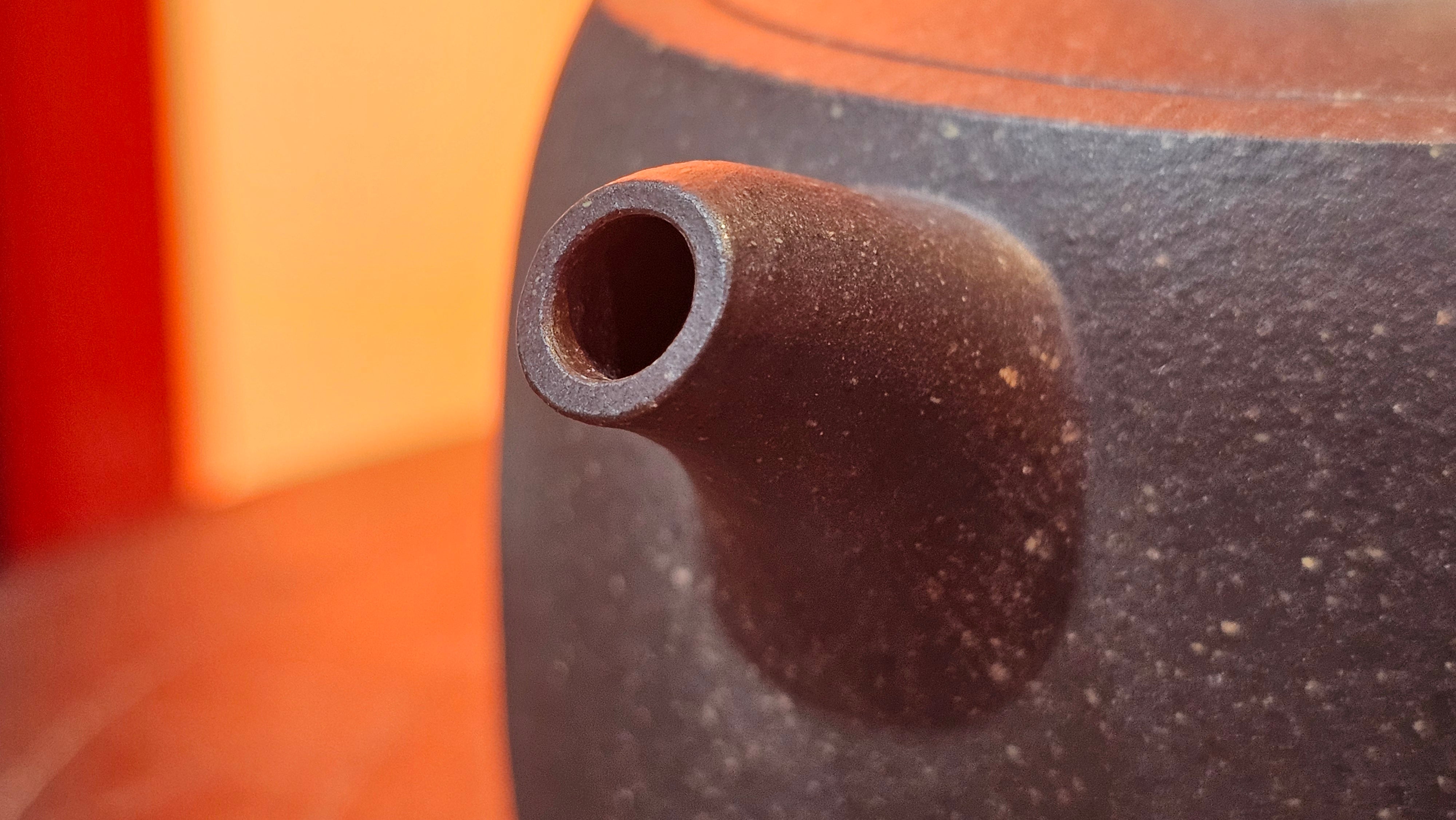 Niu Gai Jing Lan《牛盖井栏》, 159.5ml, Hei Zi Ni 黑紫泥, with Chinese Bronze Age Patterns~Engraving Art 青铜器纹样~刻绘, by our Craftsman Zhang Huan 张欢 ~!Congratulations to Ms C.W.! 1156hrs 17th Oct 2025, Sunnyvale! CA.