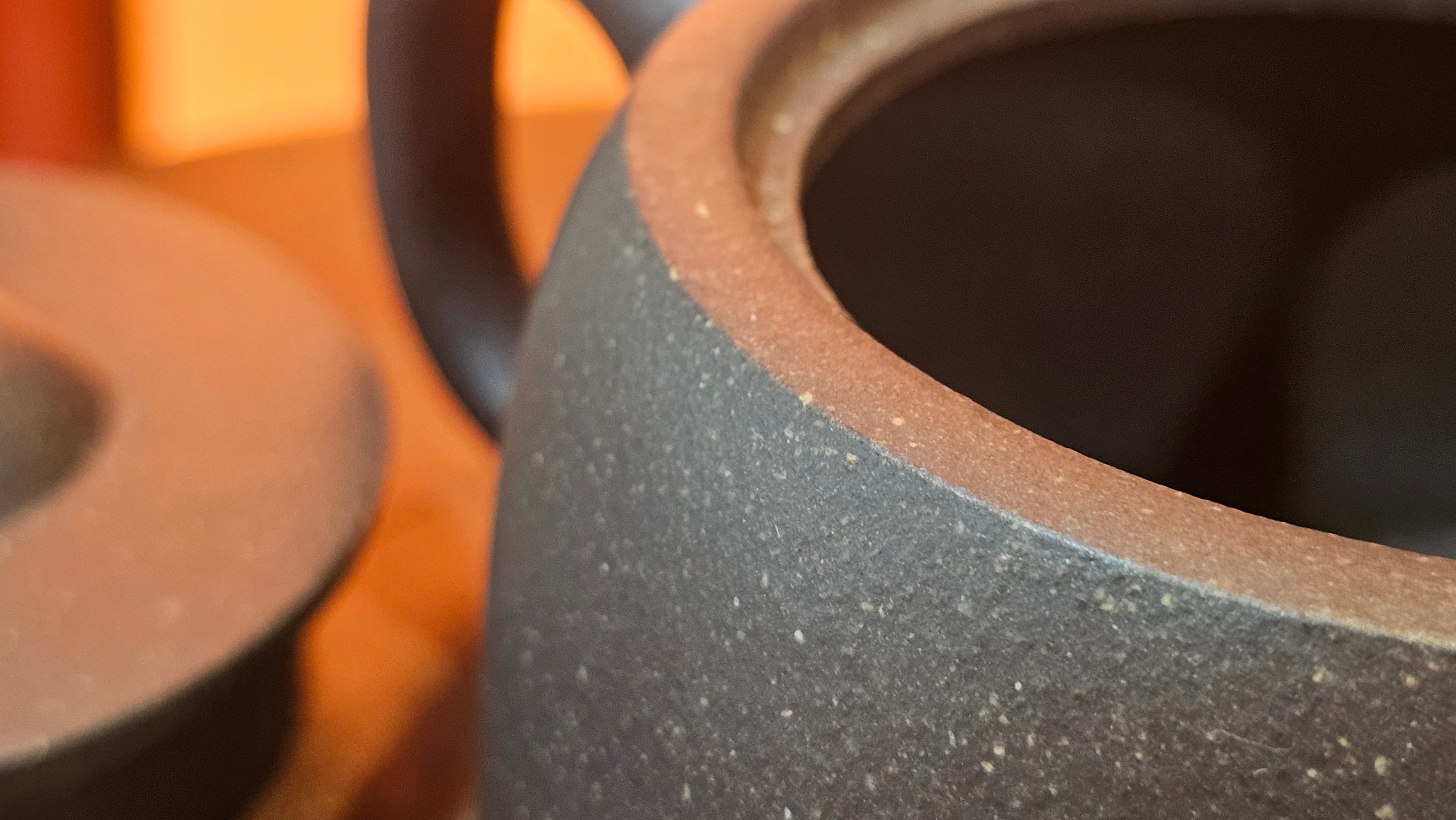 Niu Gai Jing Lan《牛盖井栏》, 159.5ml, Hei Zi Ni 黑紫泥, with Chinese Bronze Age Patterns~Engraving Art 青铜器纹样~刻绘, by our Craftsman Zhang Huan 张欢 ~!Congratulations to Ms C.W.! 1156hrs 17th Oct 2025, Sunnyvale! CA.