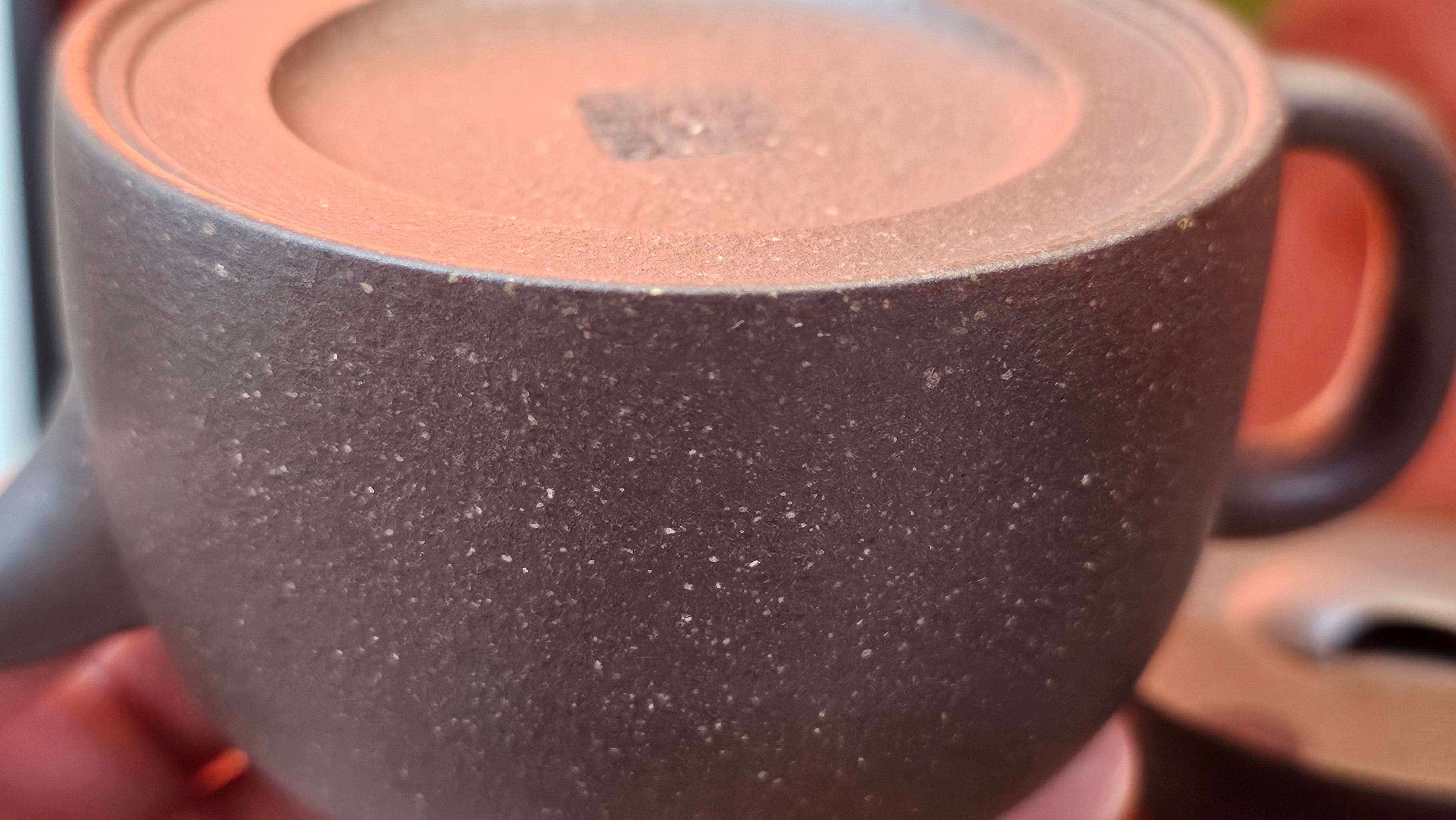 Niu Gai Jing Lan《牛盖井栏》, 159.5ml, Hei Zi Ni 黑紫泥, with Chinese Bronze Age Patterns~Engraving Art 青铜器纹样~刻绘, by our Craftsman Zhang Huan 张欢 ~!Congratulations to Ms C.W.! 1156hrs 17th Oct 2025, Sunnyvale! CA.