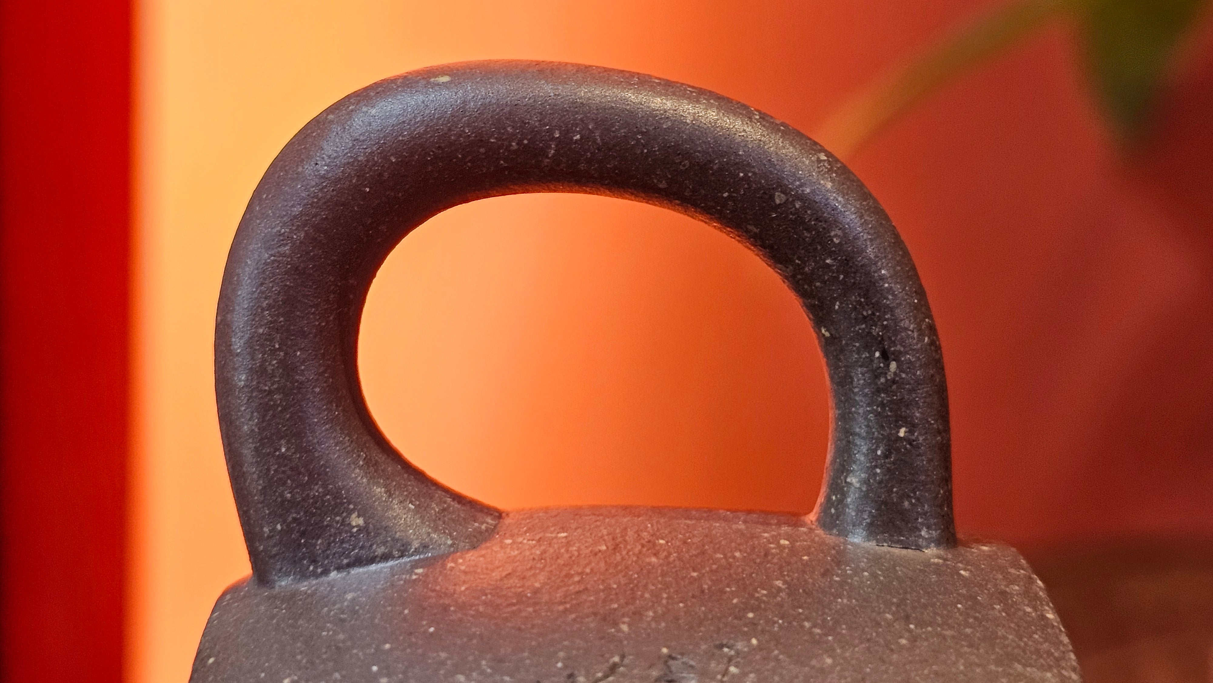 Niu Gai Jing Lan《牛盖井栏》, 159.5ml, Hei Zi Ni 黑紫泥, with Chinese Bronze Age Patterns~Engraving Art 青铜器纹样~刻绘, by our Craftsman Zhang Huan 张欢 ~!Congratulations to Ms C.W.! 1156hrs 17th Oct 2025, Sunnyvale! CA.