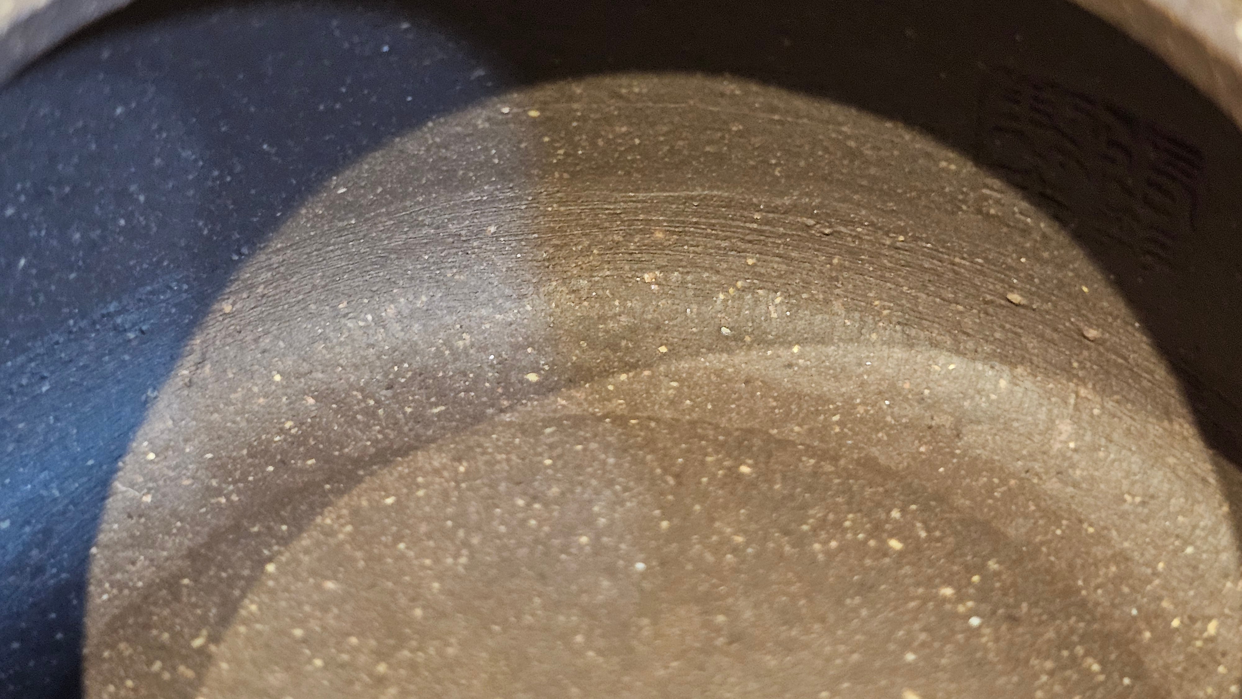 Niu Gai Jing Lan《牛盖井栏》, 159.5ml, Hei Zi Ni 黑紫泥, with Chinese Bronze Age Patterns~Engraving Art 青铜器纹样~刻绘, by our Craftsman Zhang Huan 张欢 ~!Congratulations to Ms C.W.! 1156hrs 17th Oct 2025, Sunnyvale! CA.