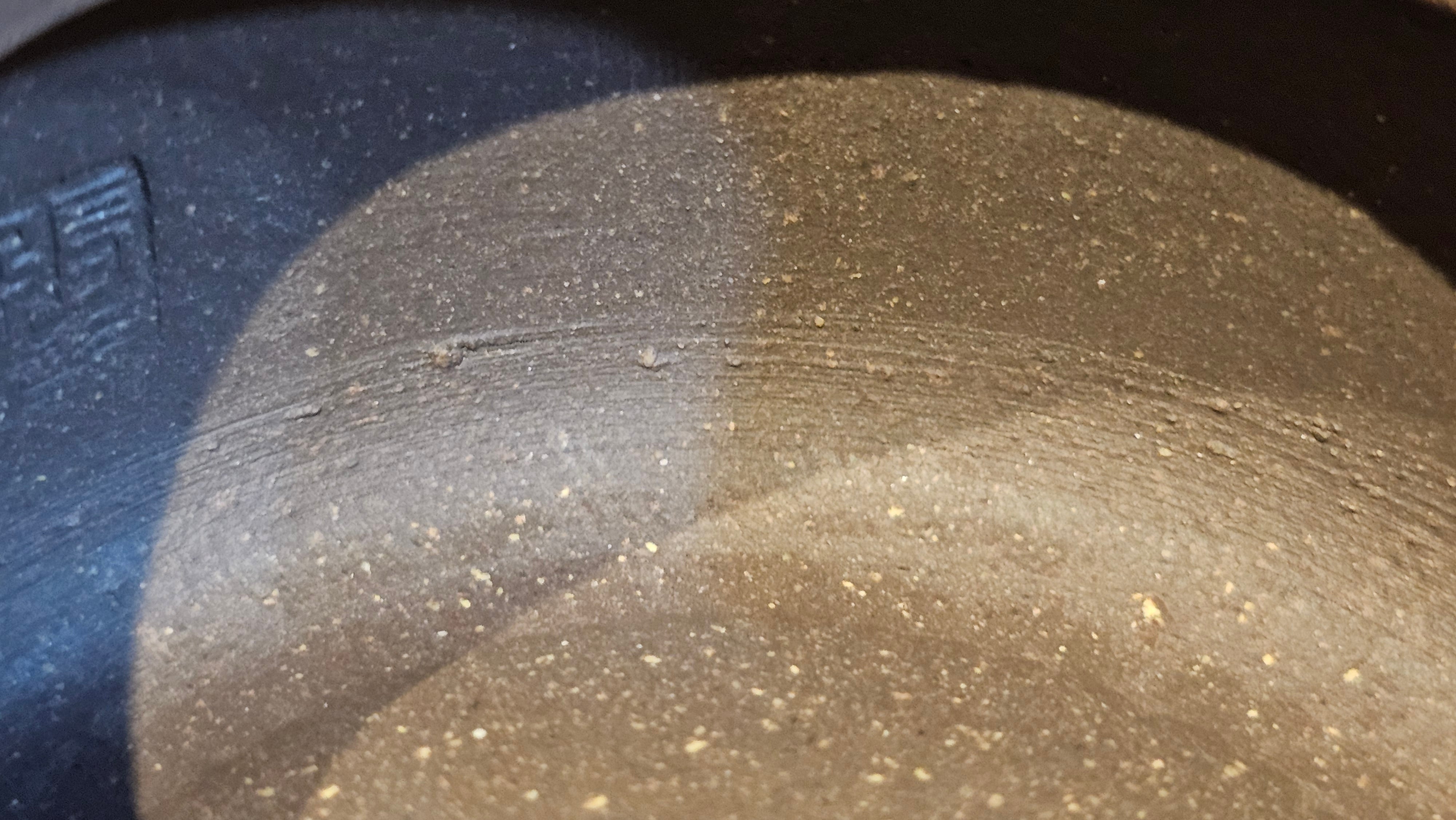 Niu Gai Jing Lan《牛盖井栏》, 159.5ml, Hei Zi Ni 黑紫泥, with Chinese Bronze Age Patterns~Engraving Art 青铜器纹样~刻绘, by our Craftsman Zhang Huan 张欢 ~!Congratulations to Ms C.W.! 1156hrs 17th Oct 2025, Sunnyvale! CA.