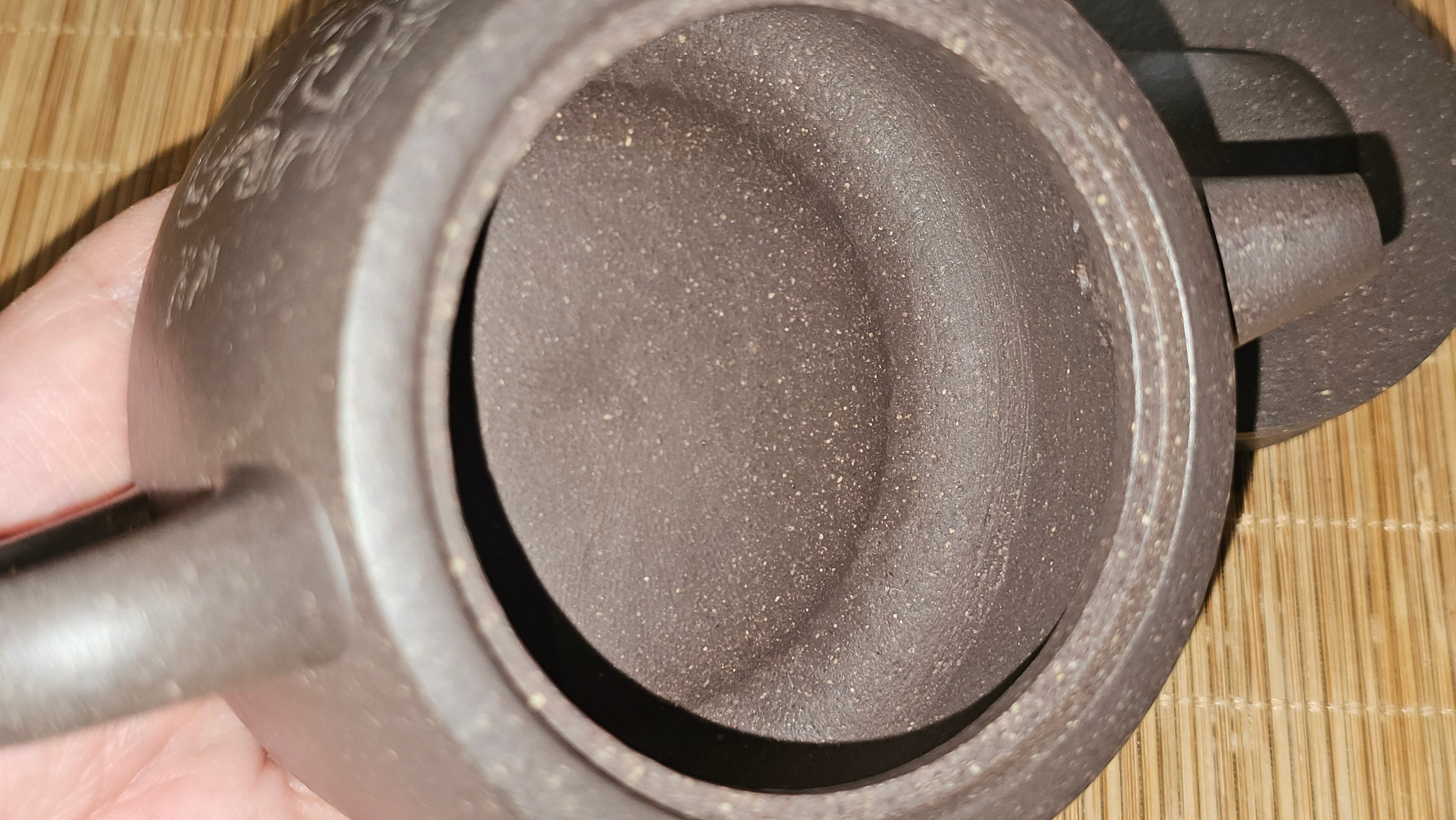 Niu Gai Jing Lan《牛盖井栏》, 159.5ml, Hei Zi Ni 黑紫泥, with Chinese Bronze Age Patterns~Engraving Art 青铜器纹样~刻绘, by our Craftsman Zhang Huan 张欢 ~!Congratulations to Ms C.W.! 1156hrs 17th Oct 2025, Sunnyvale! CA.