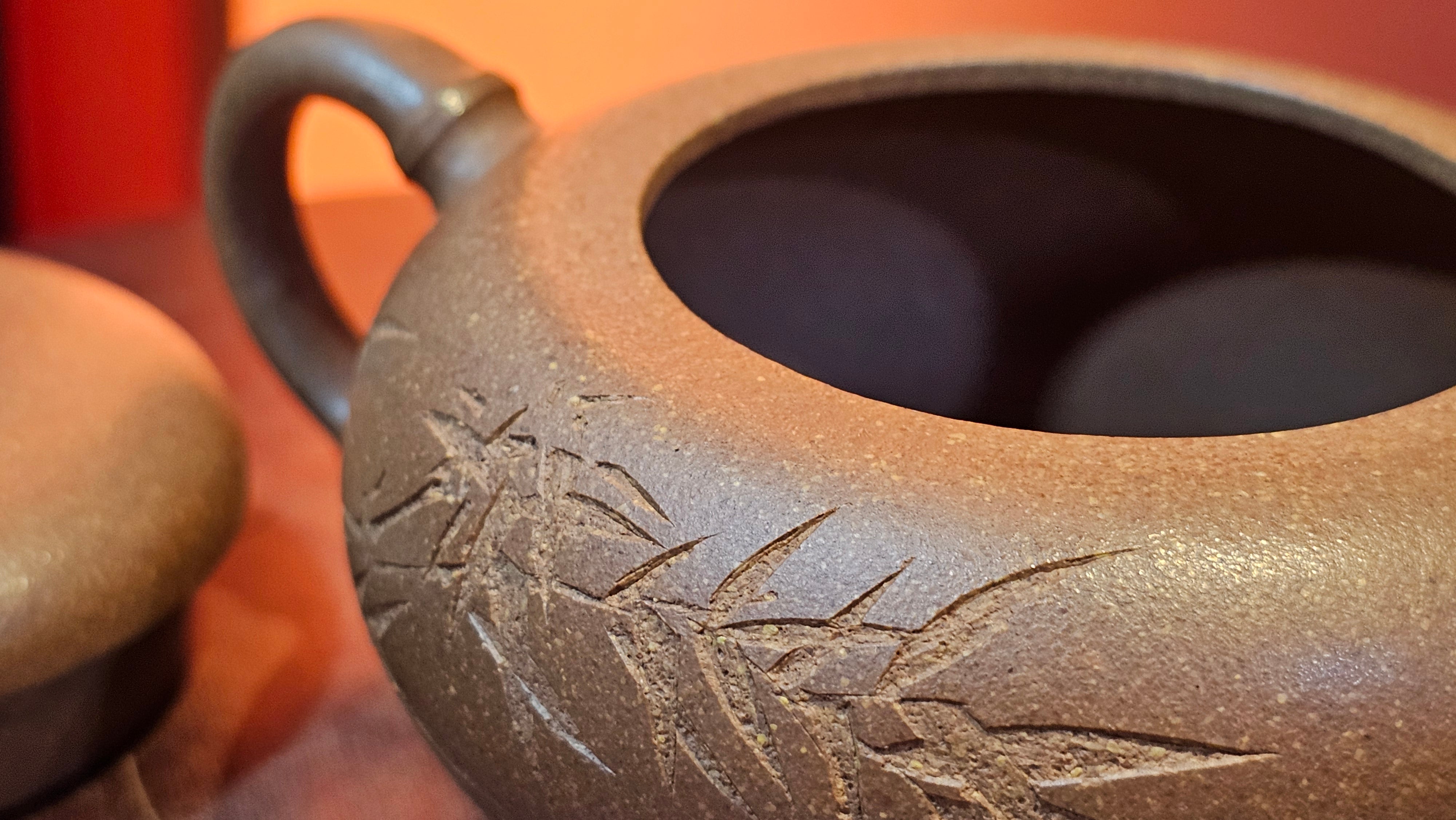 《一叶知秋》Yi Ye Zhi Qiu ~ "The Autumn Leaf", 167.7ml, Bao Shan Duan Ni 宝山段泥, by our Craftsman Zhang Huan 张欢, Bamboo and Calligraphy Engraving by Craftsman Yi Cheng 逸成 ~!Congratulations to!Ms N.C.! 0903hrs 18th Oct 2025, Los Baños, Philippines🇵🇭!