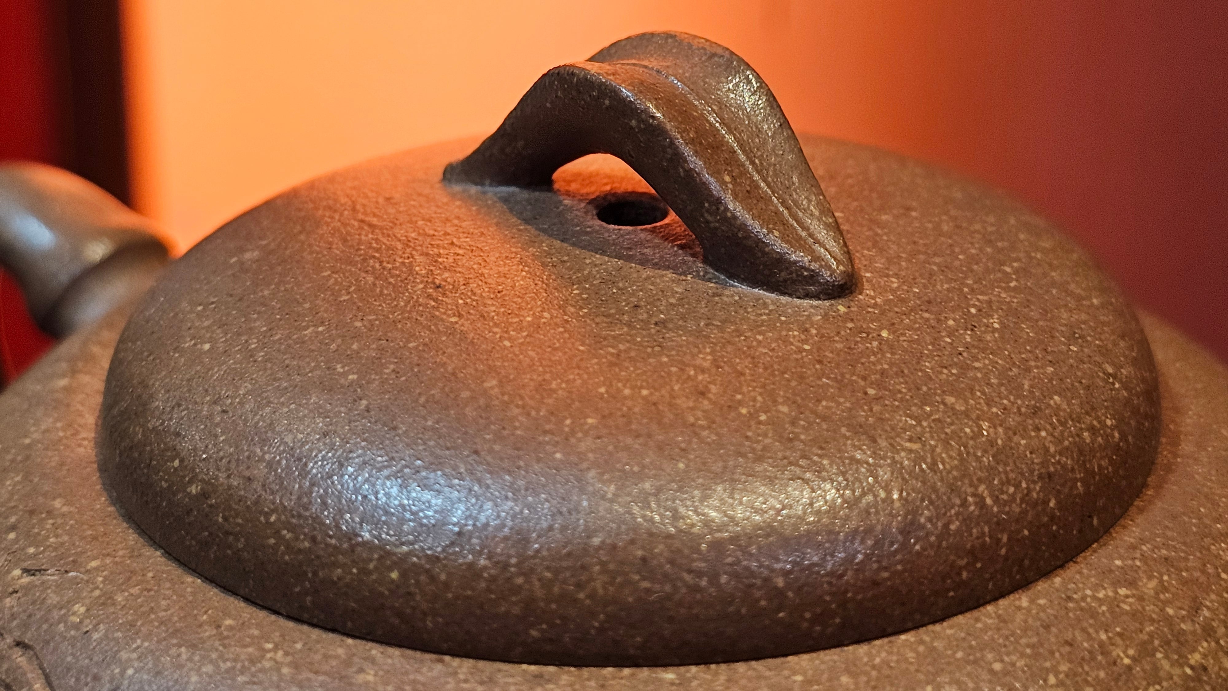 《一叶知秋》Yi Ye Zhi Qiu ~ "The Autumn Leaf", 167.7ml, Bao Shan Duan Ni 宝山段泥, by our Craftsman Zhang Huan 张欢, Bamboo and Calligraphy Engraving by Craftsman Yi Cheng 逸成 ~!Congratulations to!Ms N.C.! 0903hrs 18th Oct 2025, Los Baños, Philippines🇵🇭!