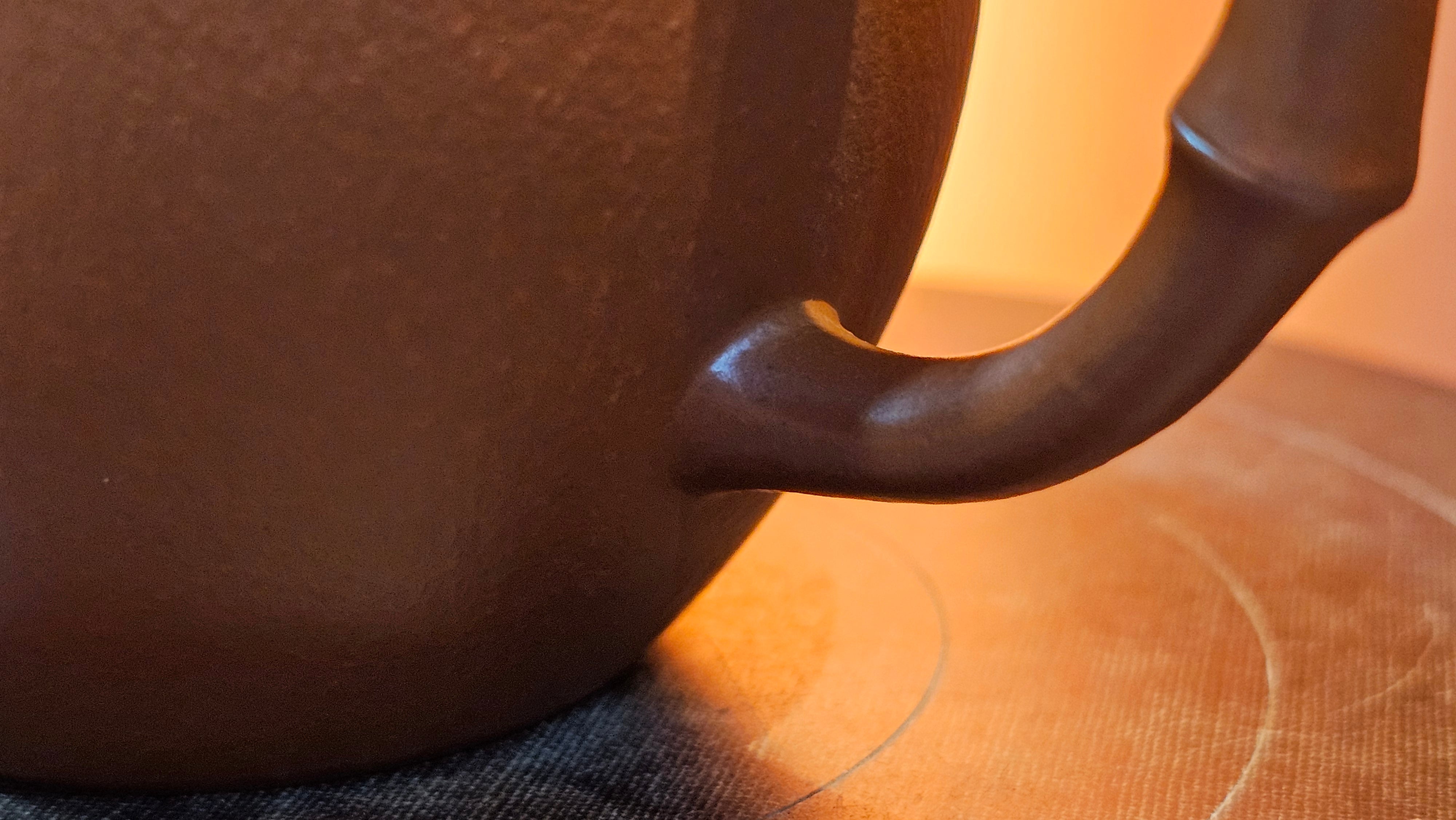 《高风亮节》"Gao Feng Liang Jie",  226.0ml, Ornate 花器! ~ Xiao Mei Yao Zhu Ni 小煤窑朱泥,  by Craftsman Shi Yun 石芸 ~!Congratulations to Mr L.C.! 0217hrs 5th Nov 2025, Taylors! SC!